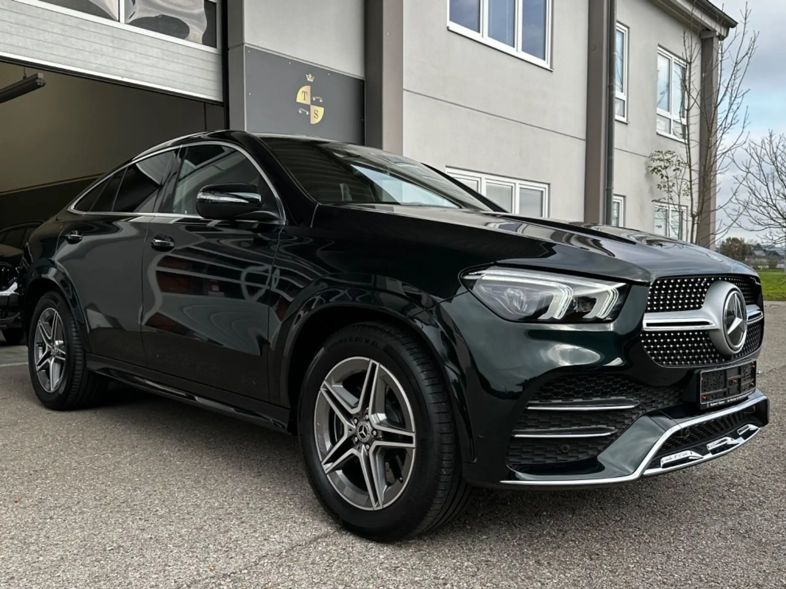 Mercedes-Benz - GLE 350