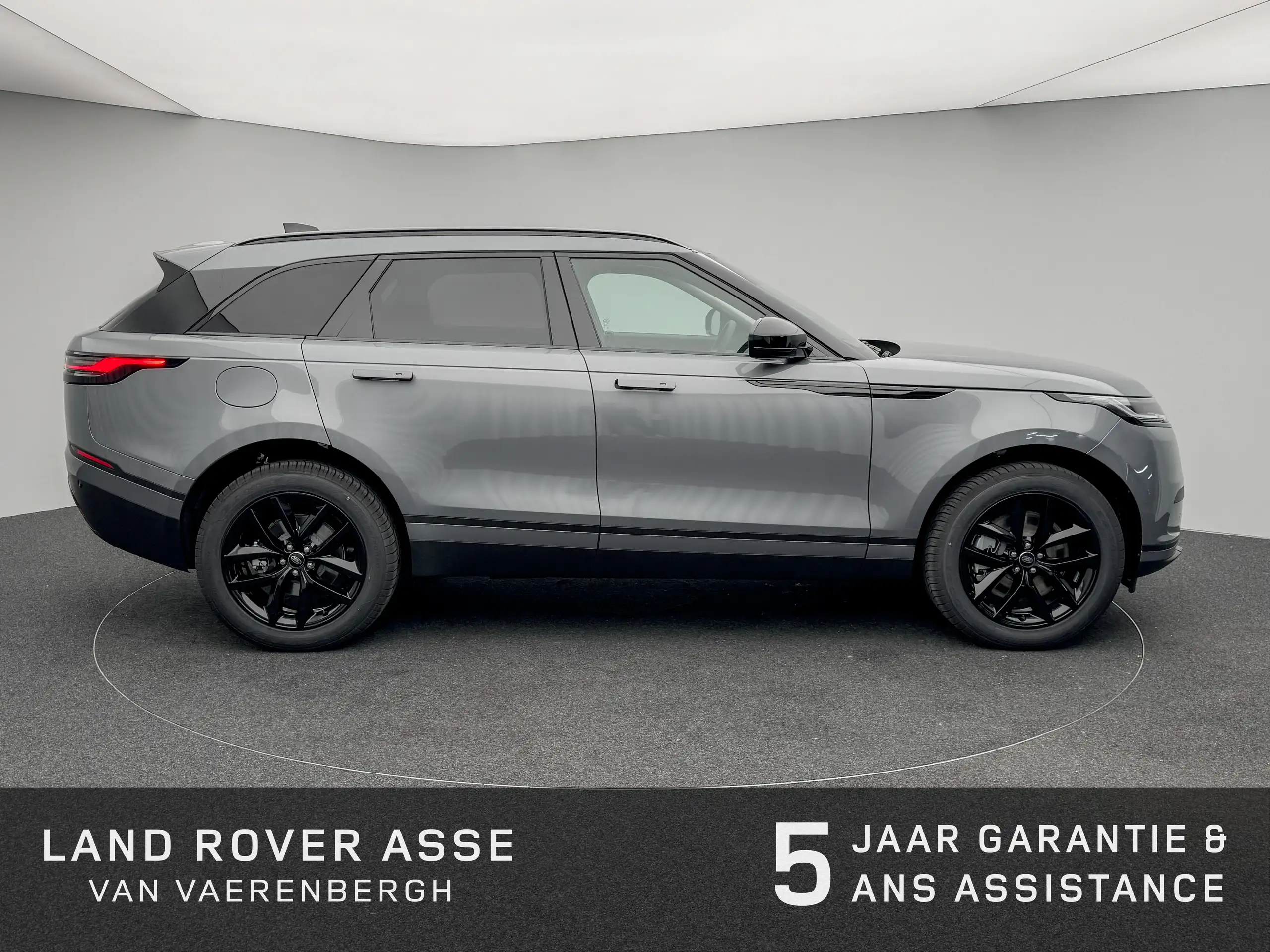 Land Rover - Range Rover Velar