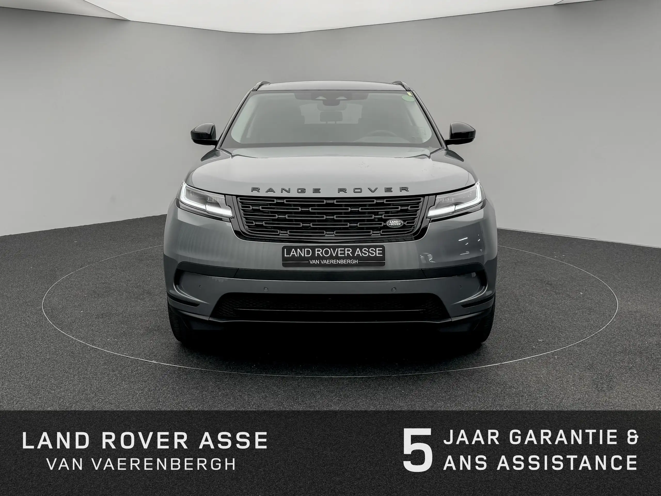 Land Rover - Range Rover Velar