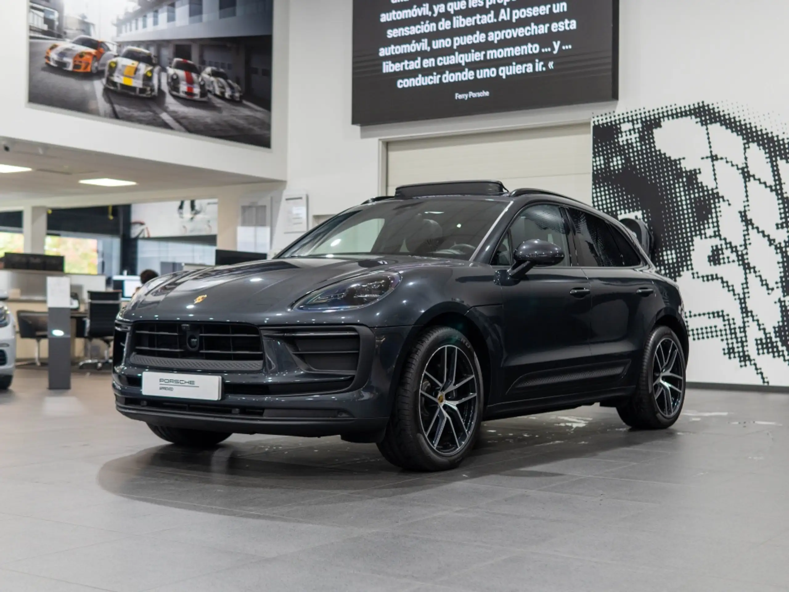 Porsche - Macan