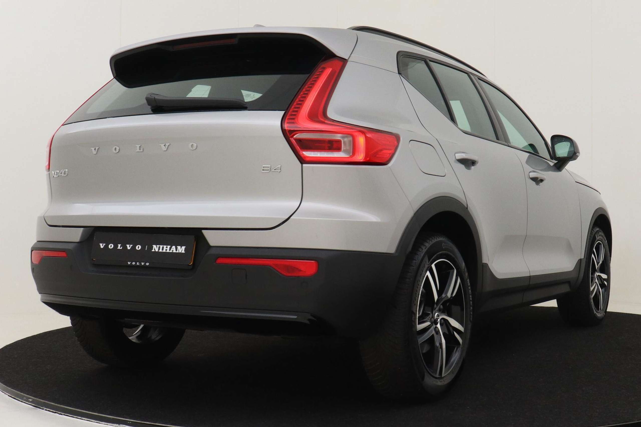 Volvo - XC40