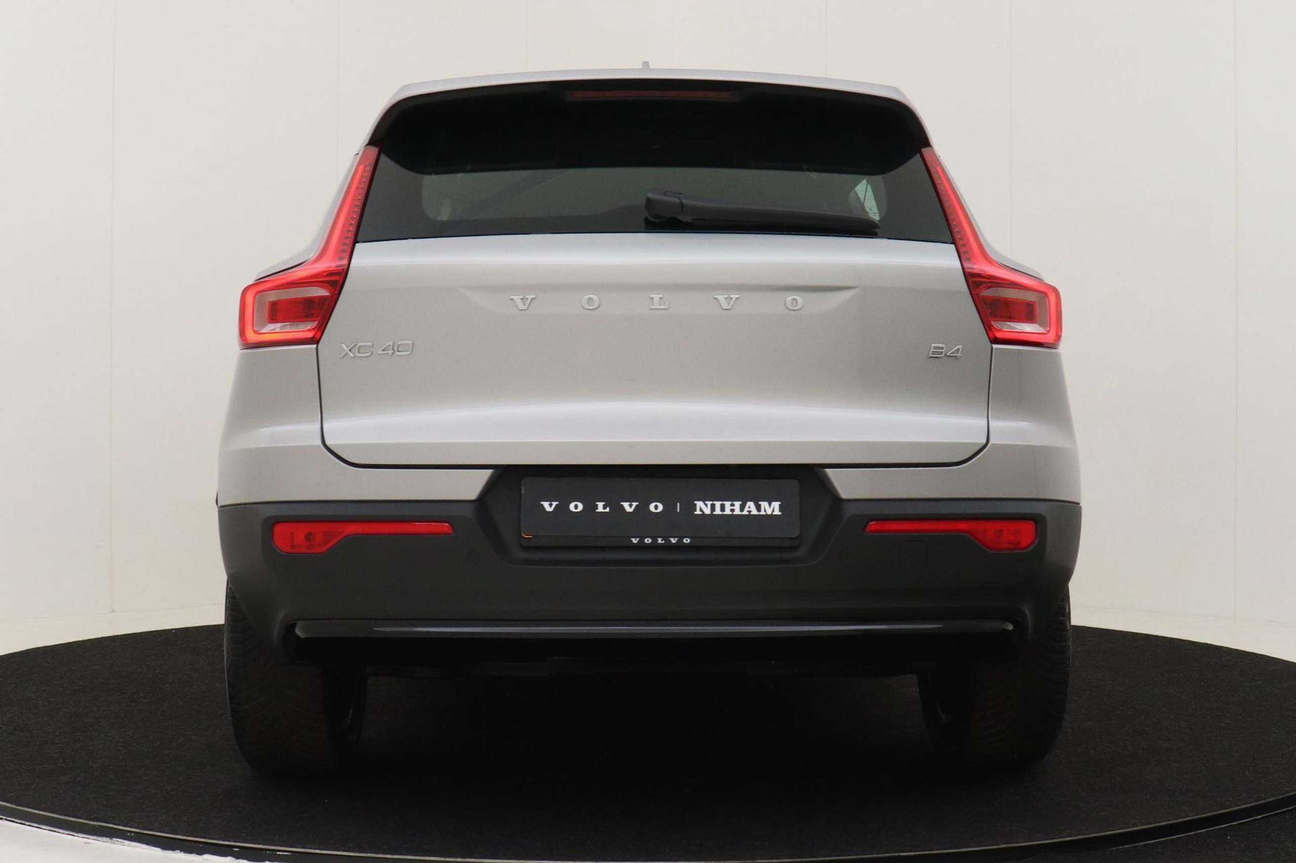 Volvo - XC40