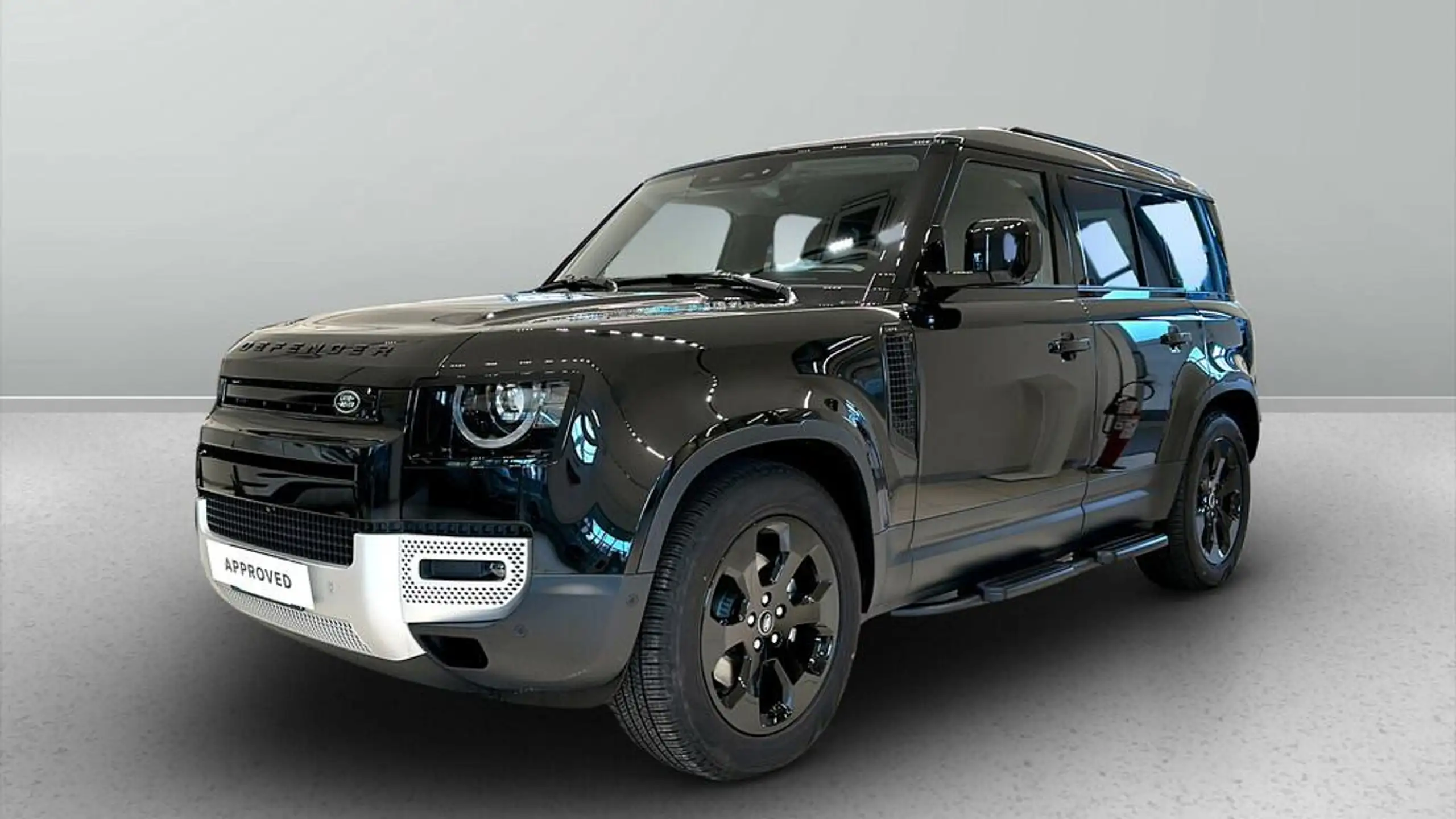 Land Rover Defender 2024