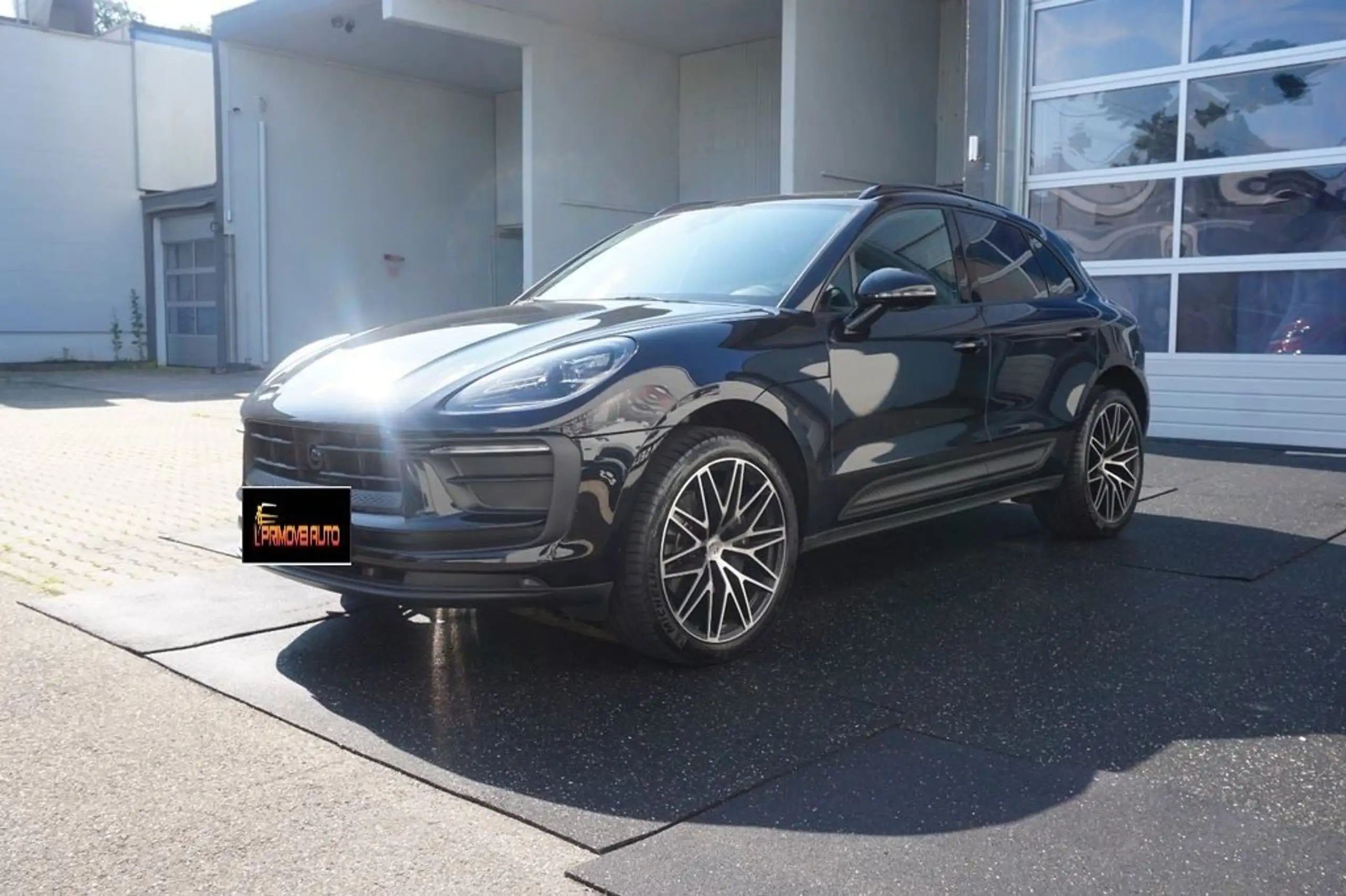 Porsche - Macan