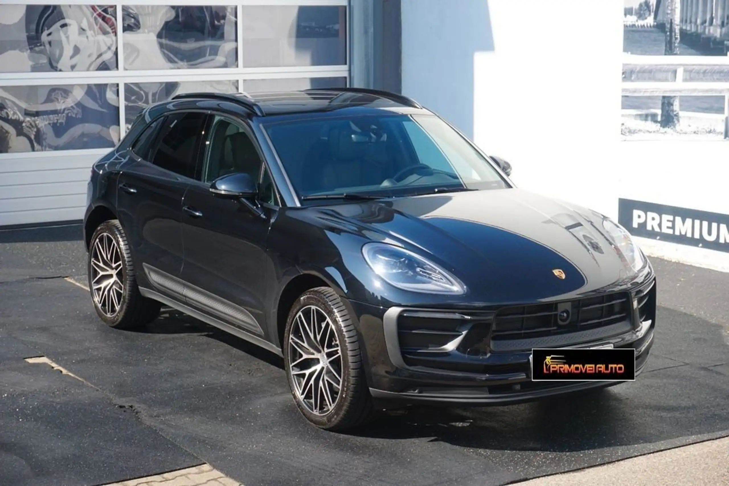 Porsche - Macan