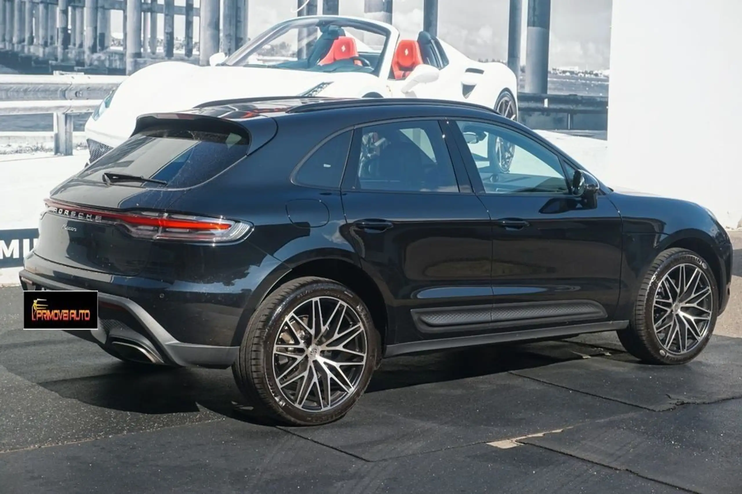 Porsche - Macan