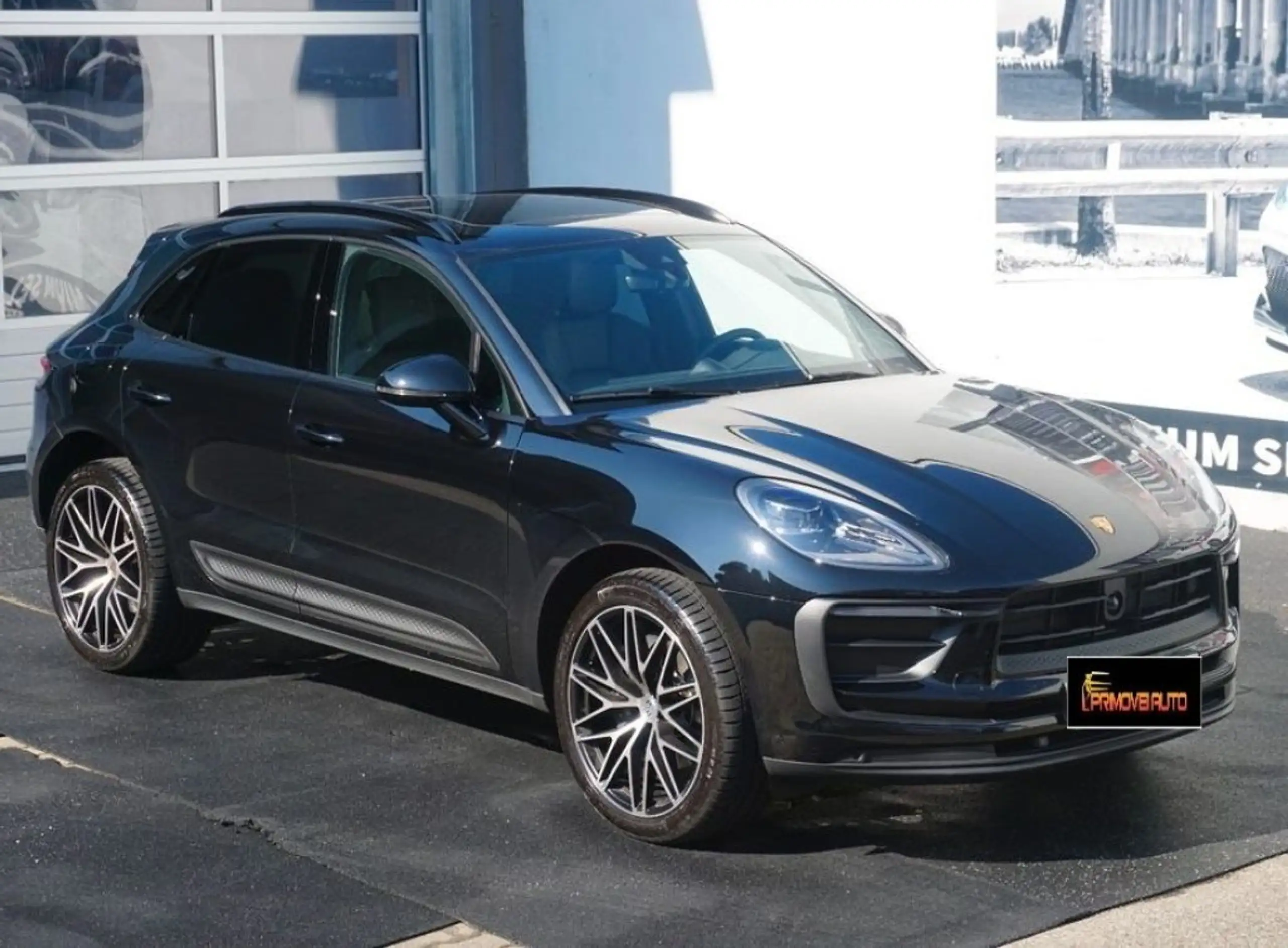 Porsche - Macan