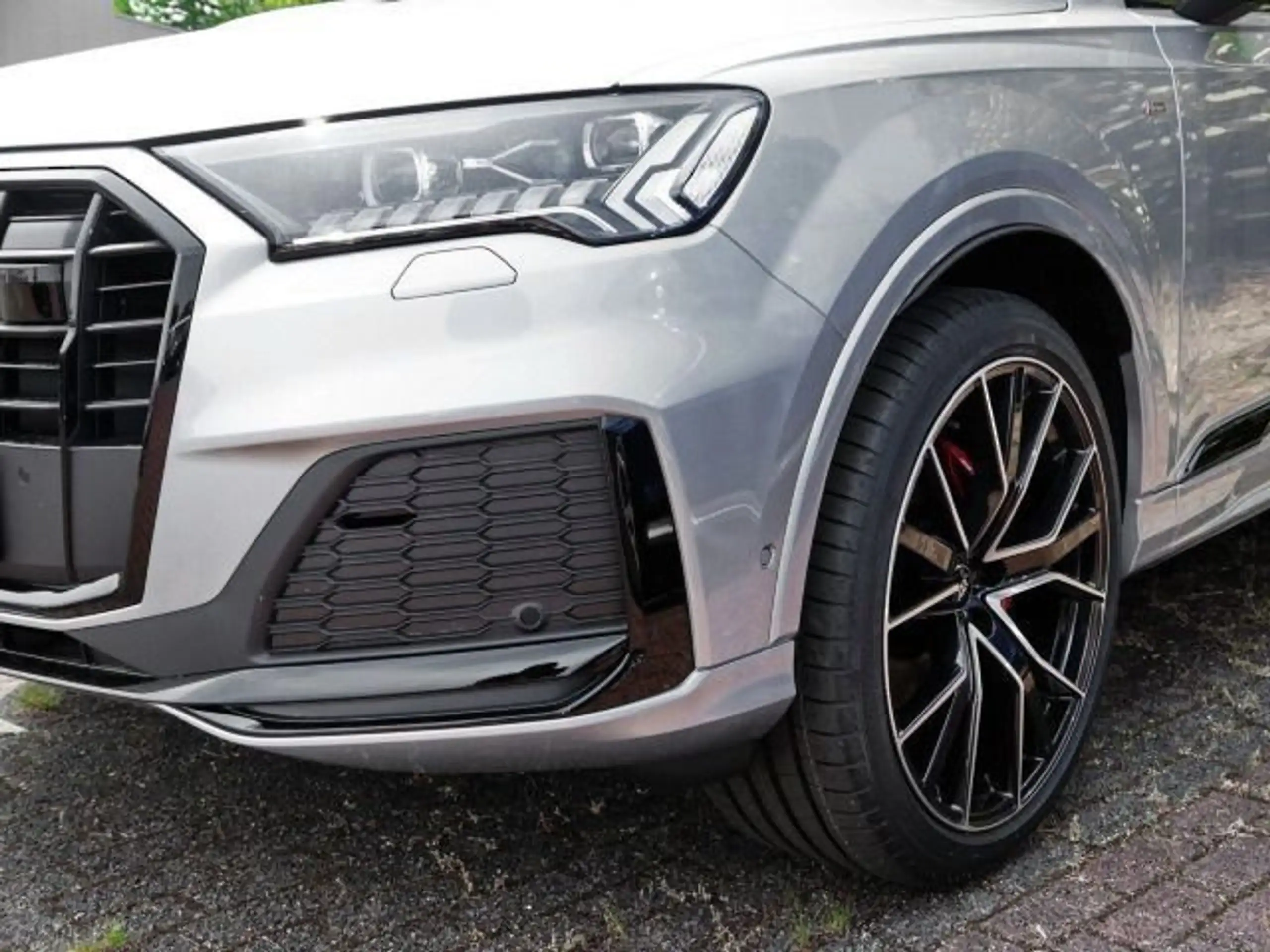 Audi - Q7