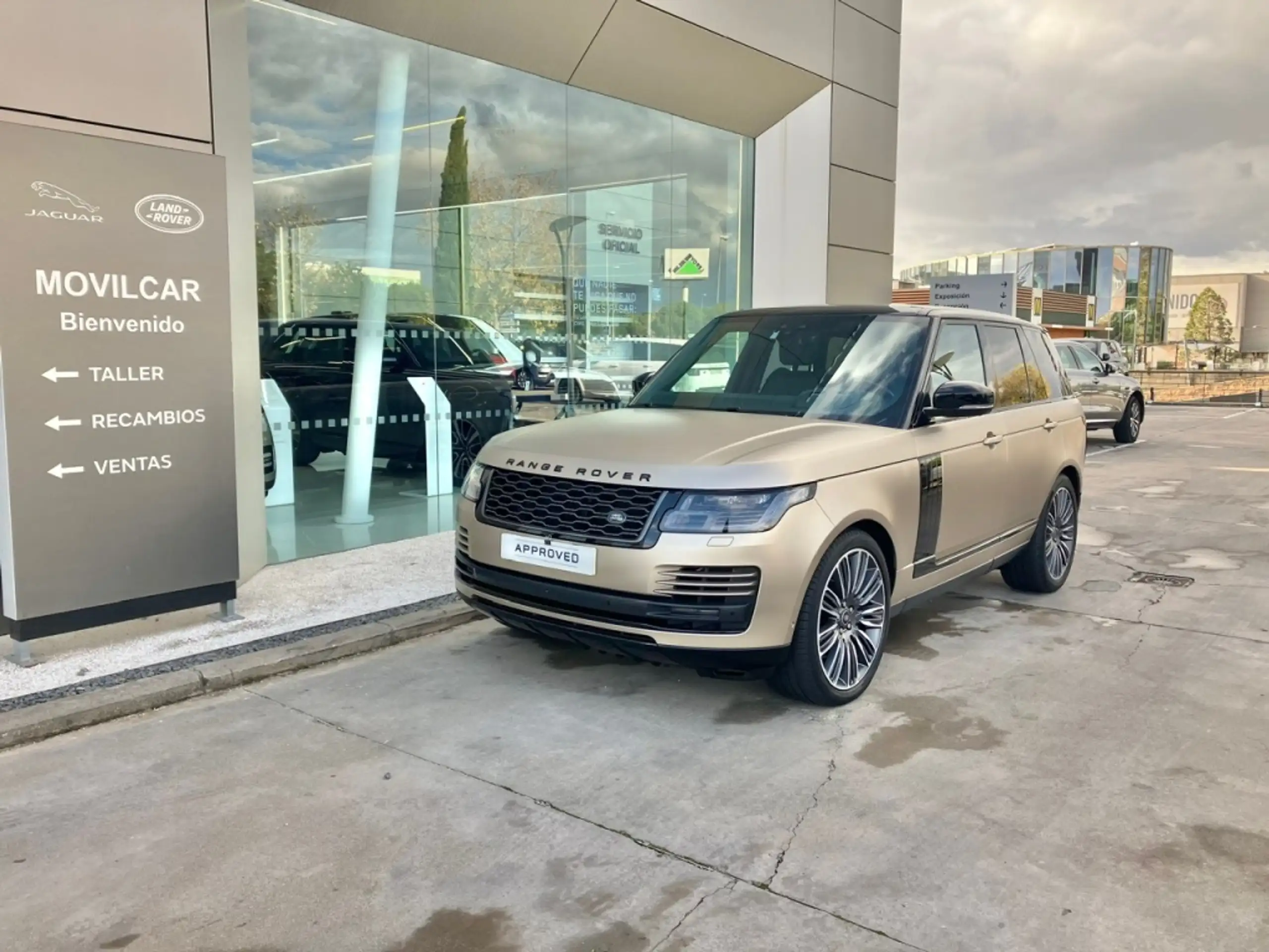 Land Rover - Range Rover