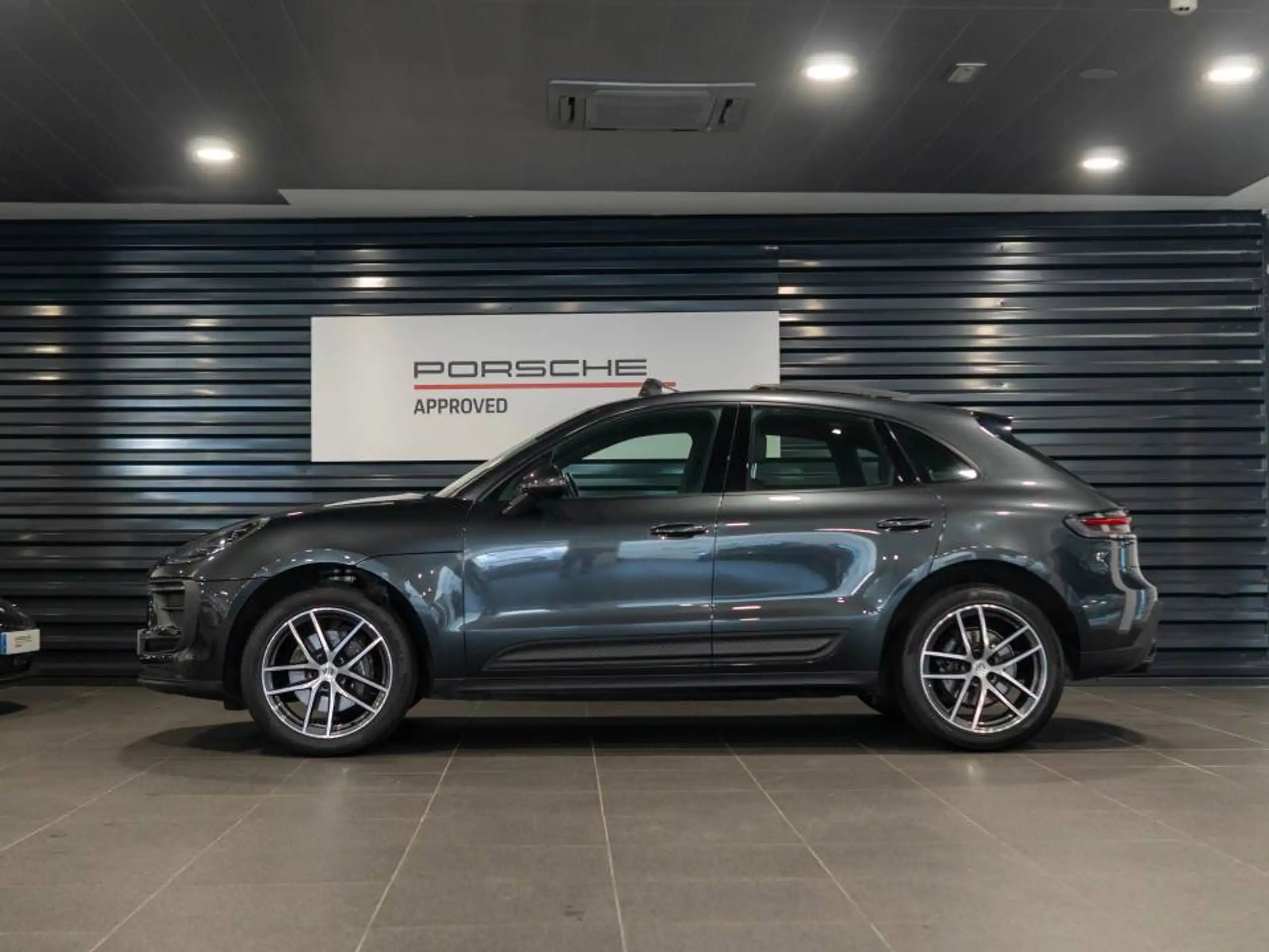 Porsche - Macan