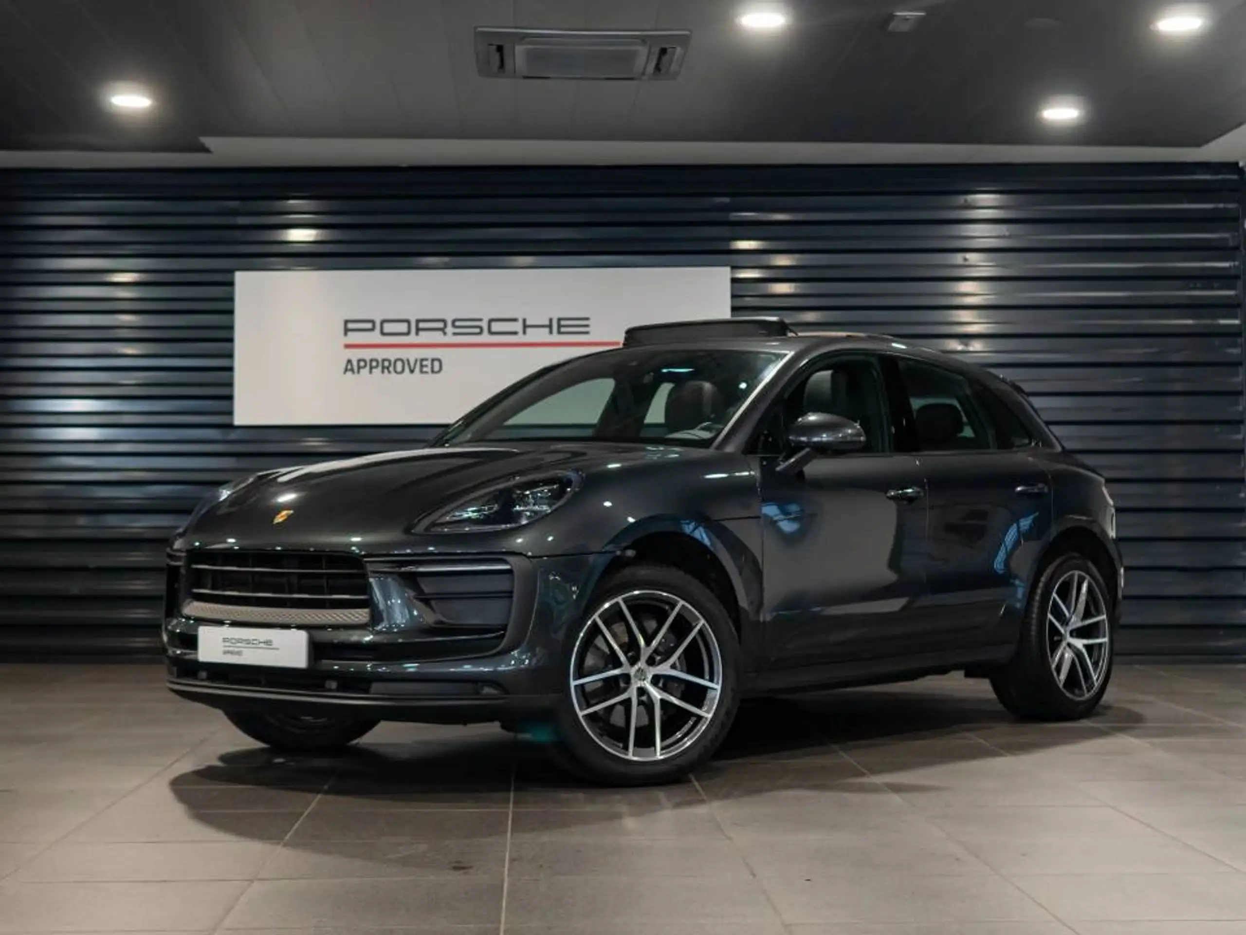 Porsche - Macan