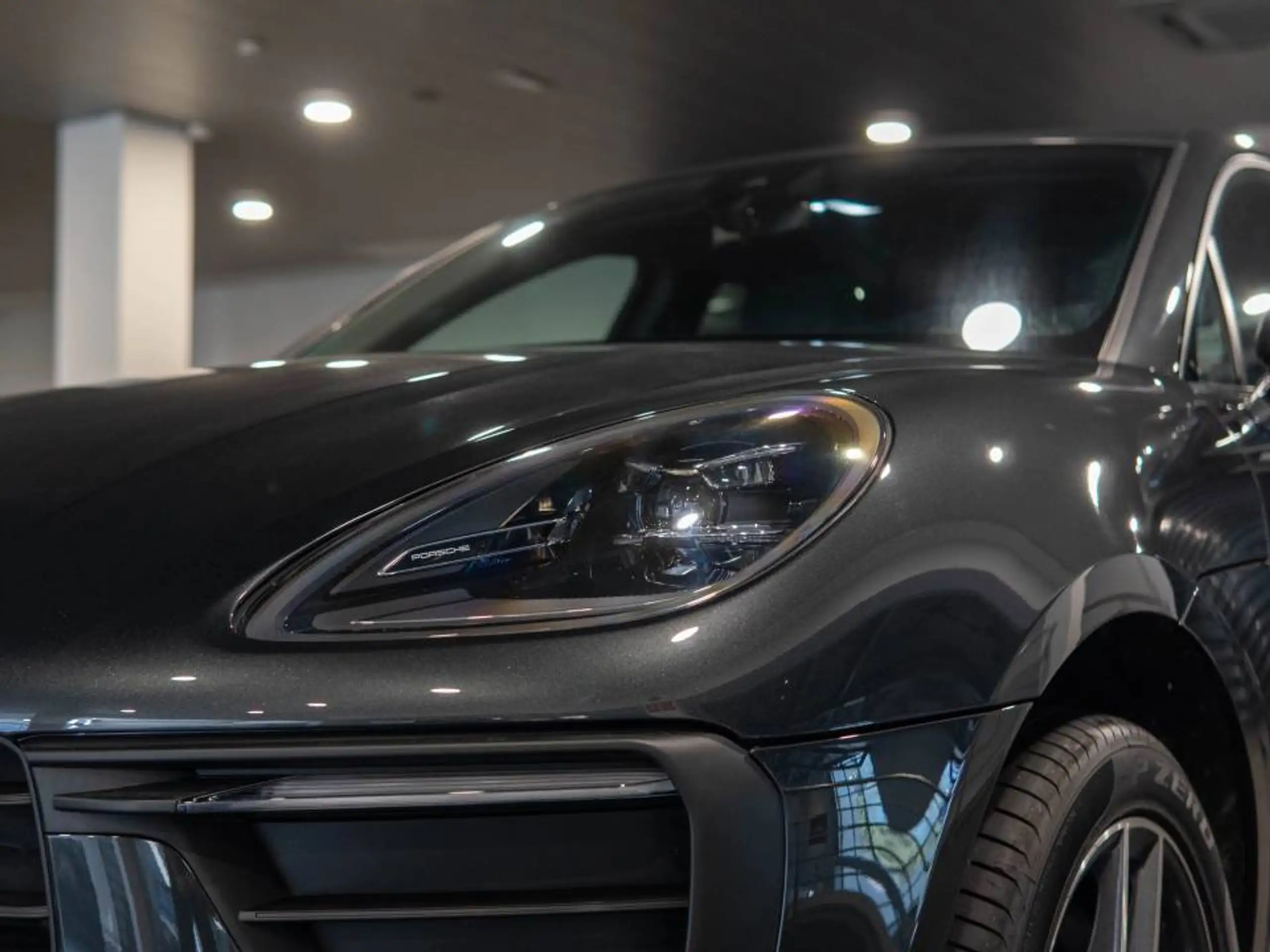 Porsche - Macan