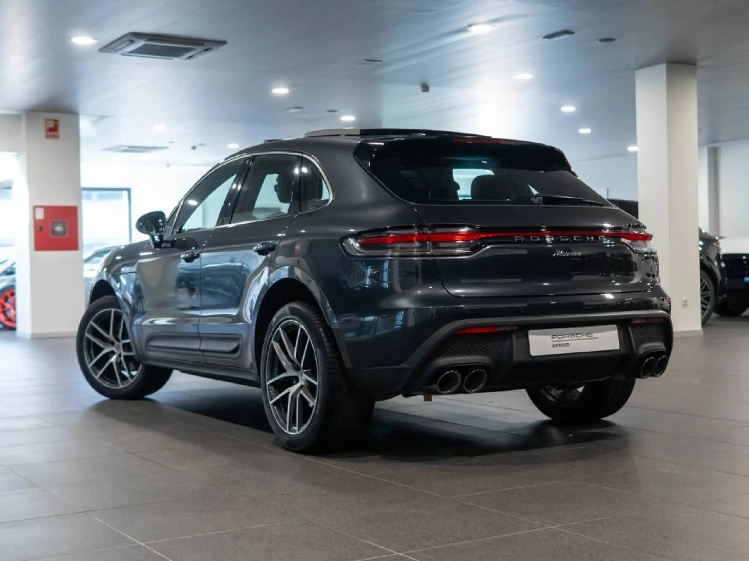 Porsche - Macan