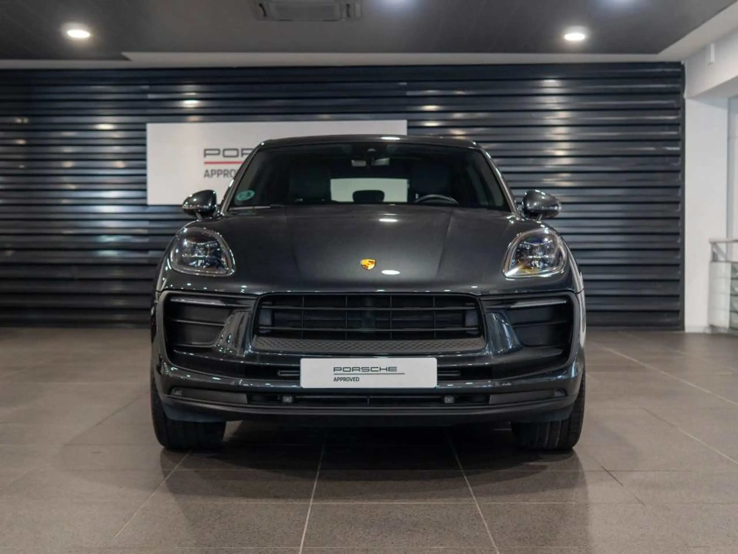 Porsche - Macan