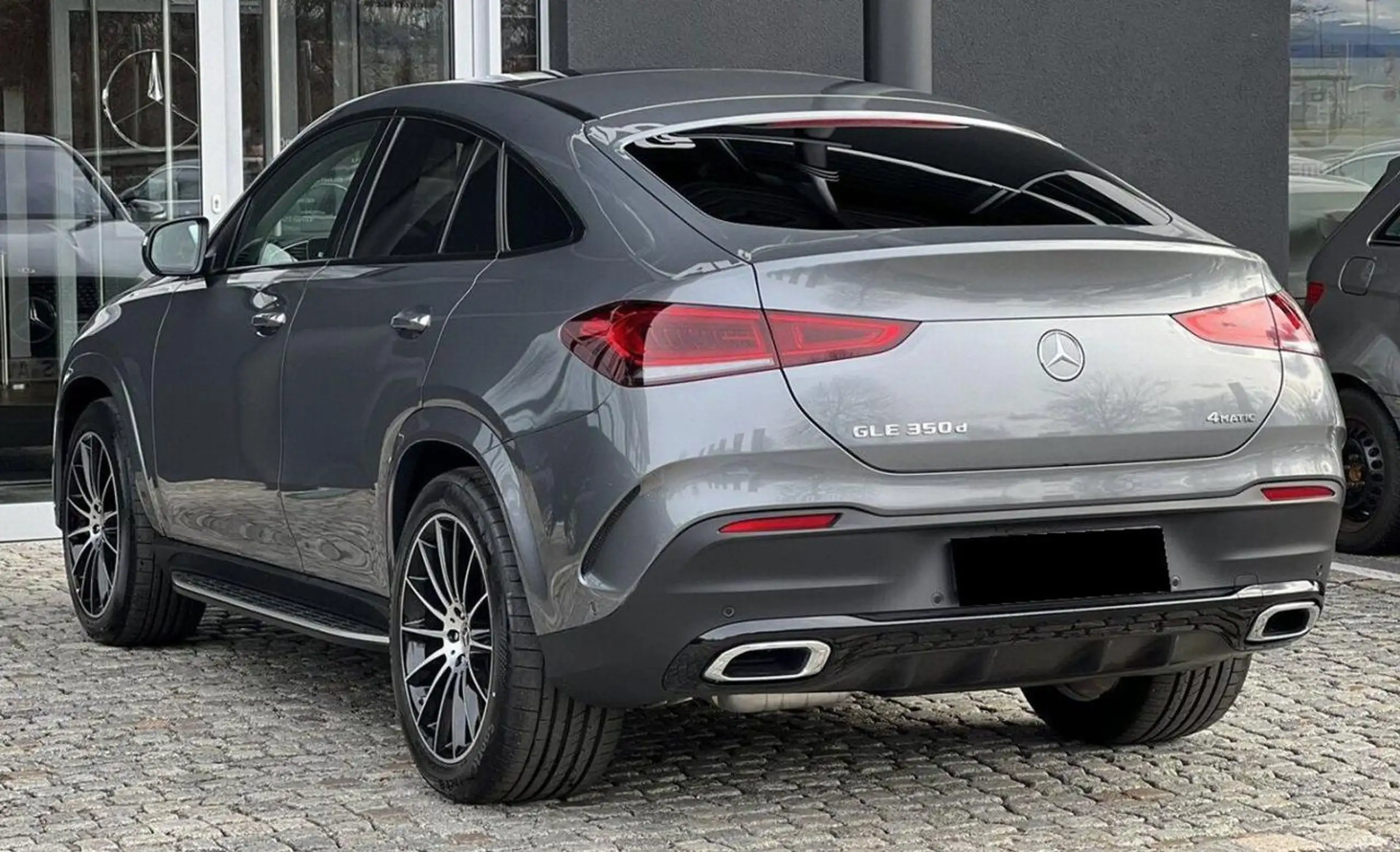 Mercedes-Benz - GLE 350