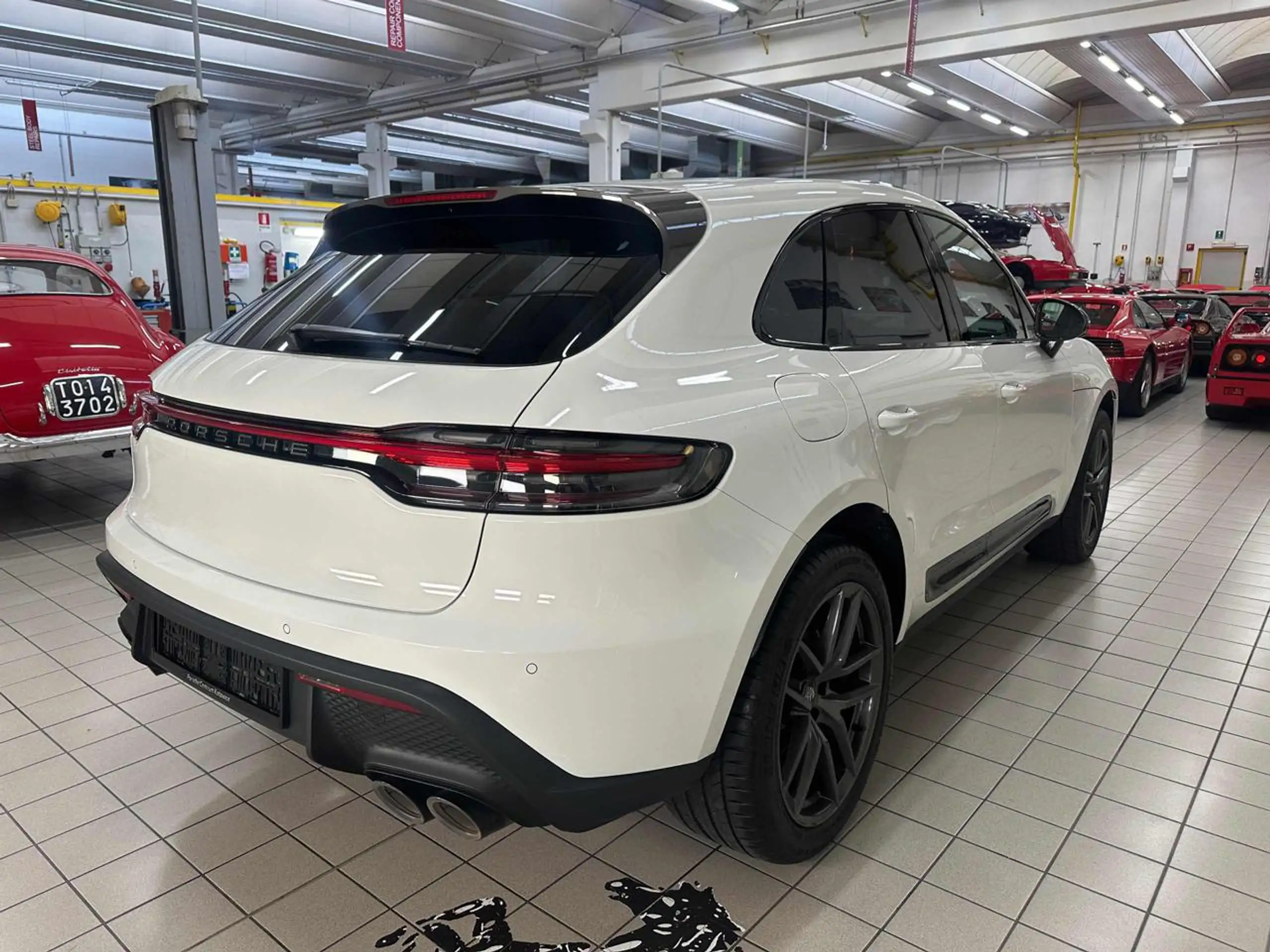 Porsche - Macan