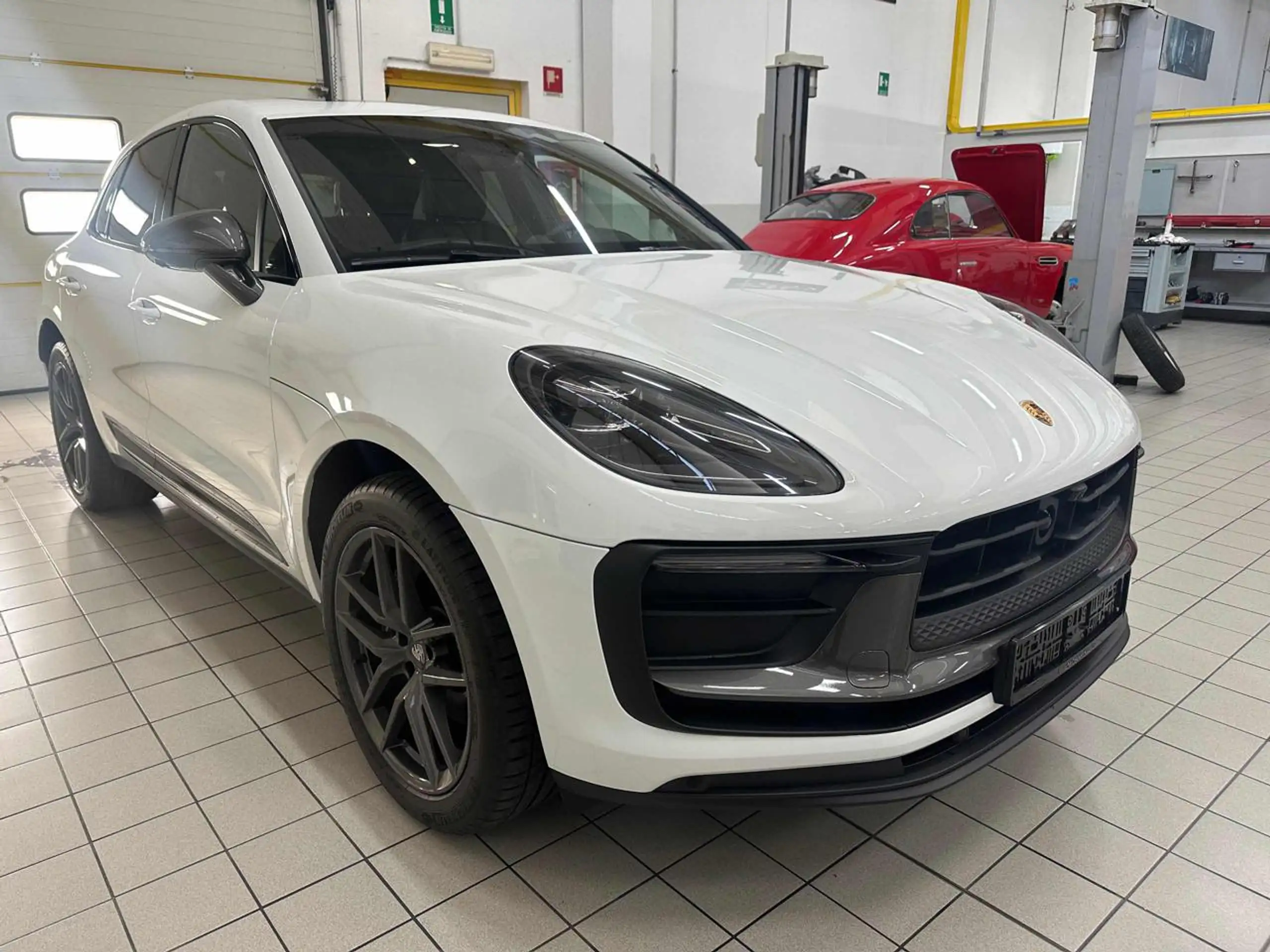 Porsche - Macan