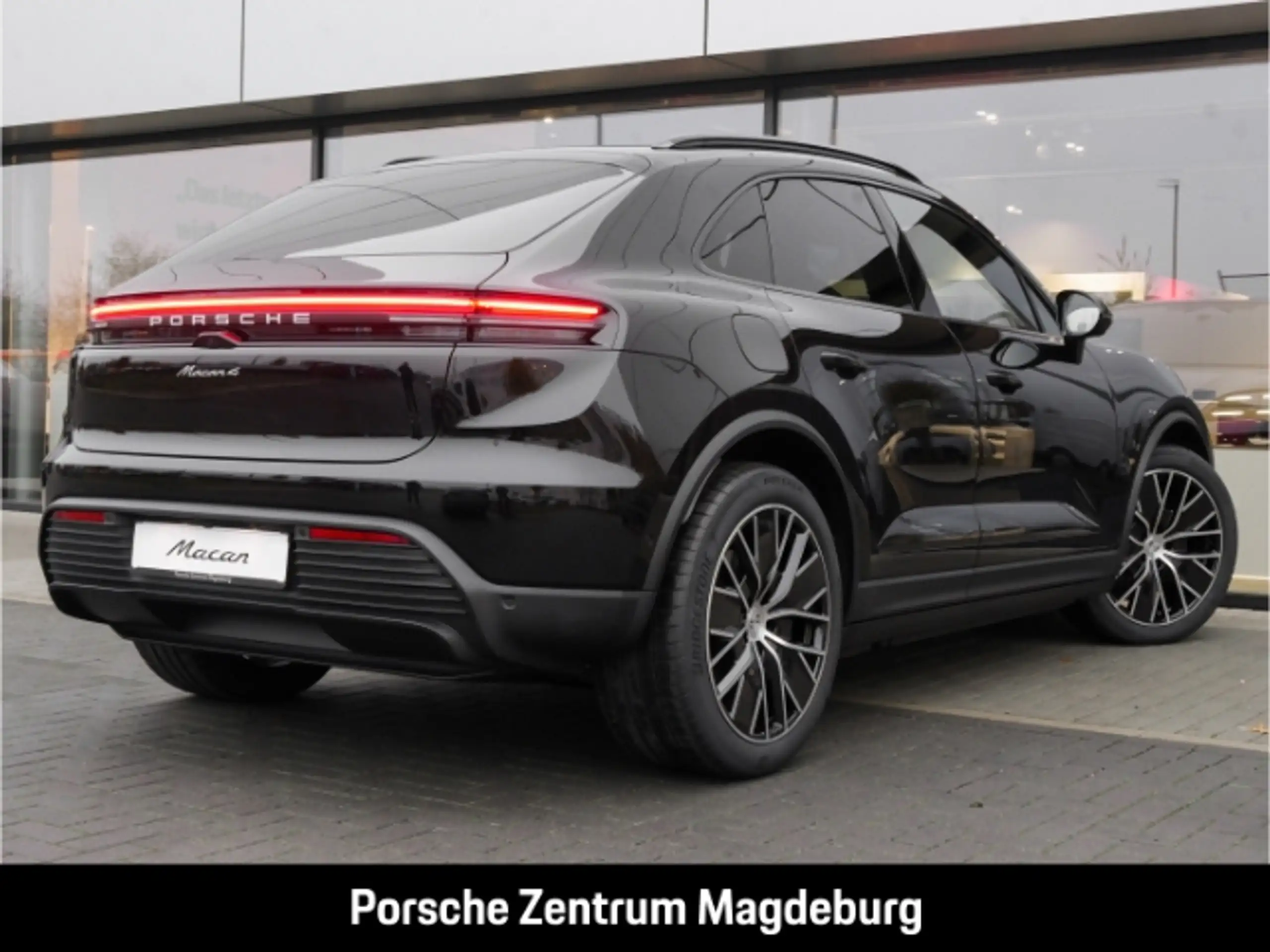 Porsche - Macan