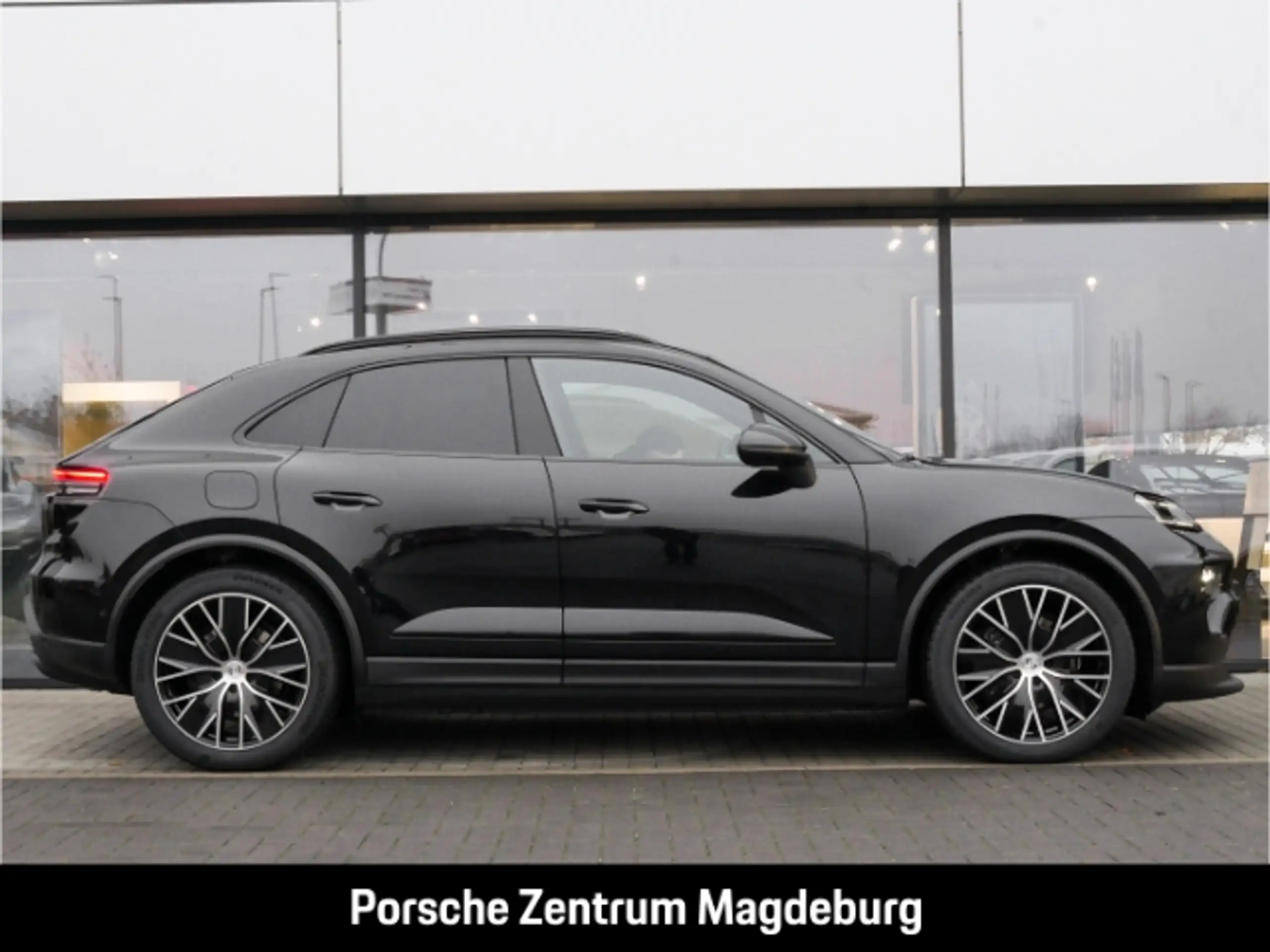 Porsche - Macan