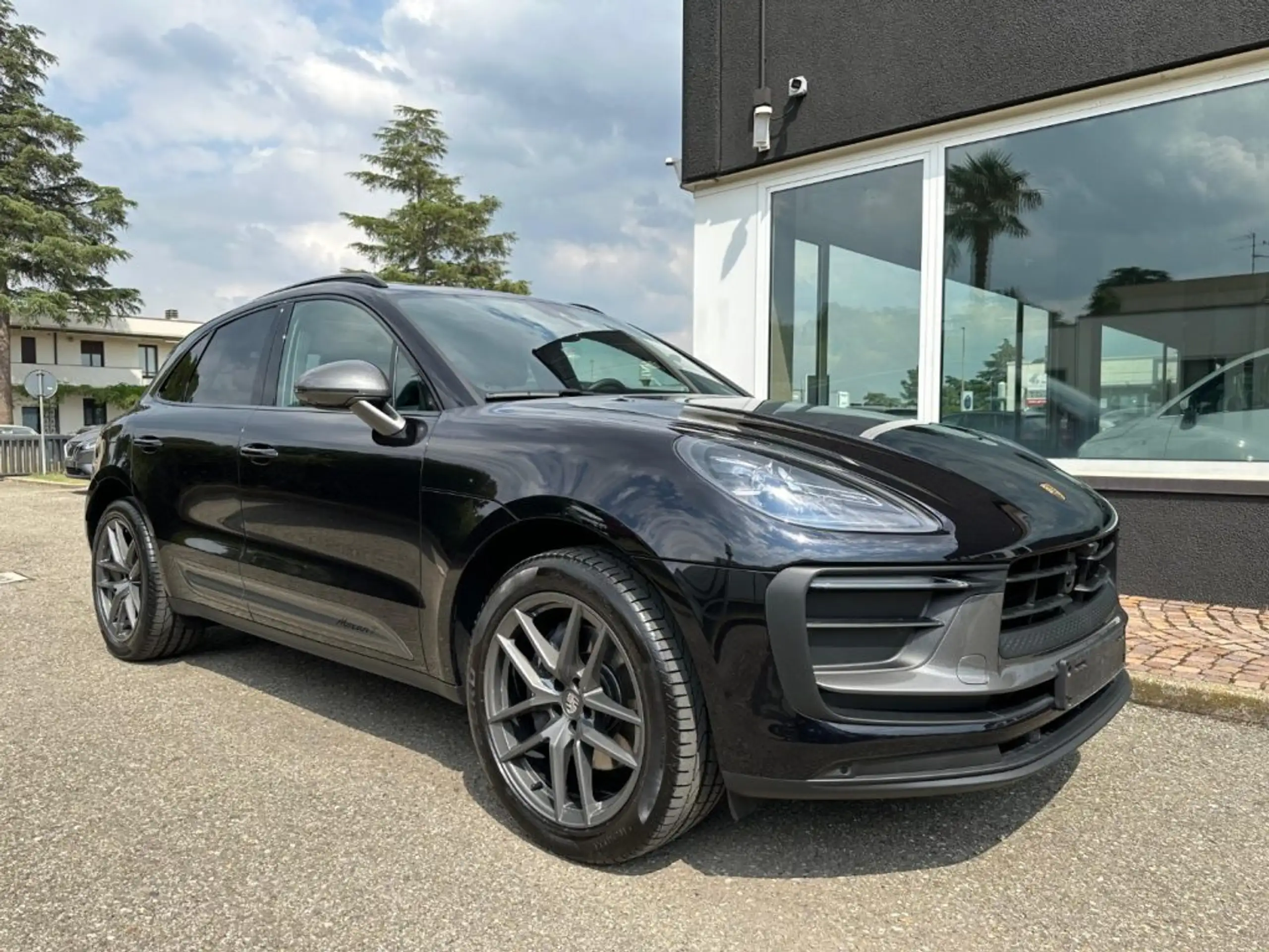 Porsche - Macan