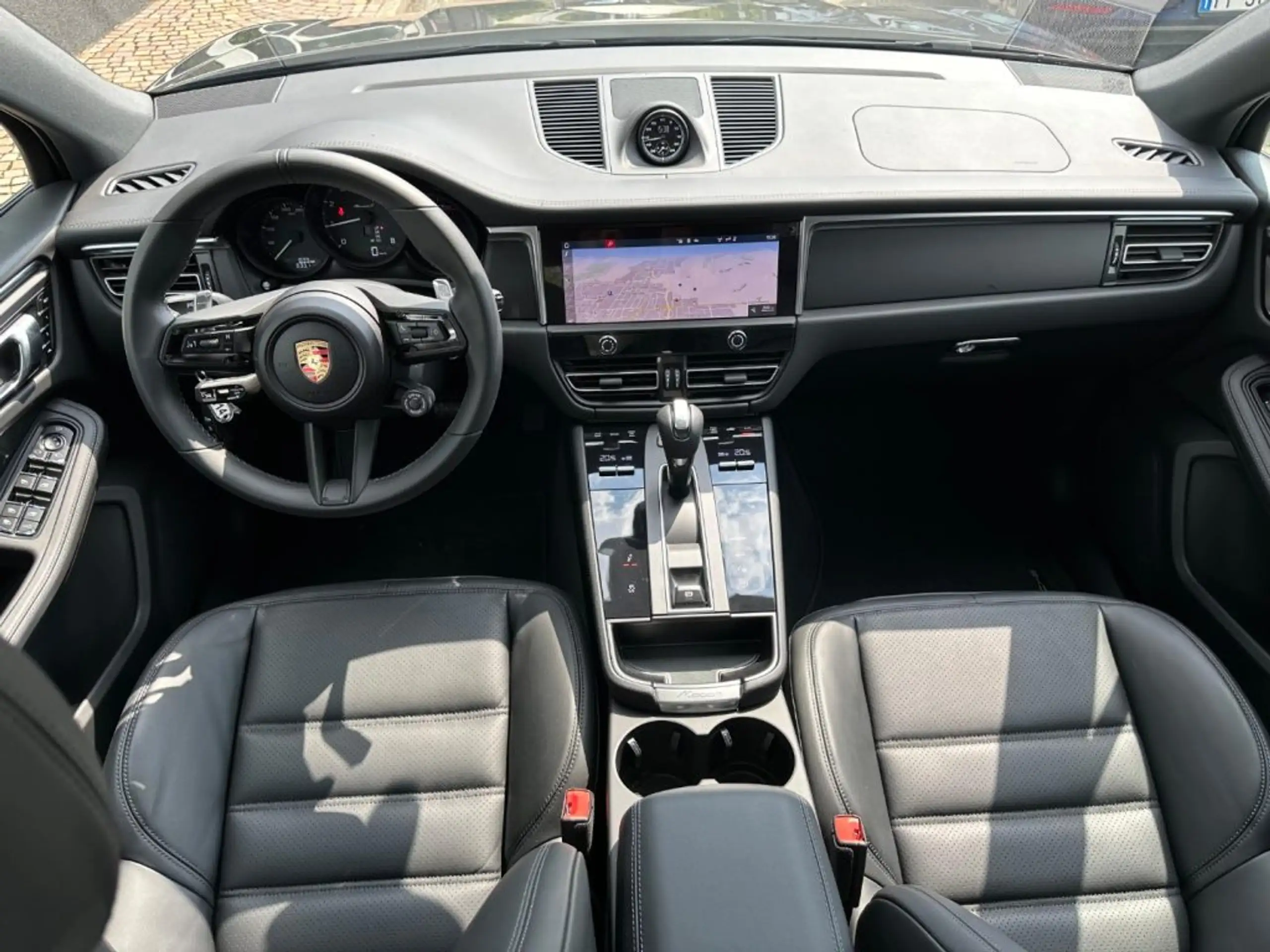 Porsche - Macan