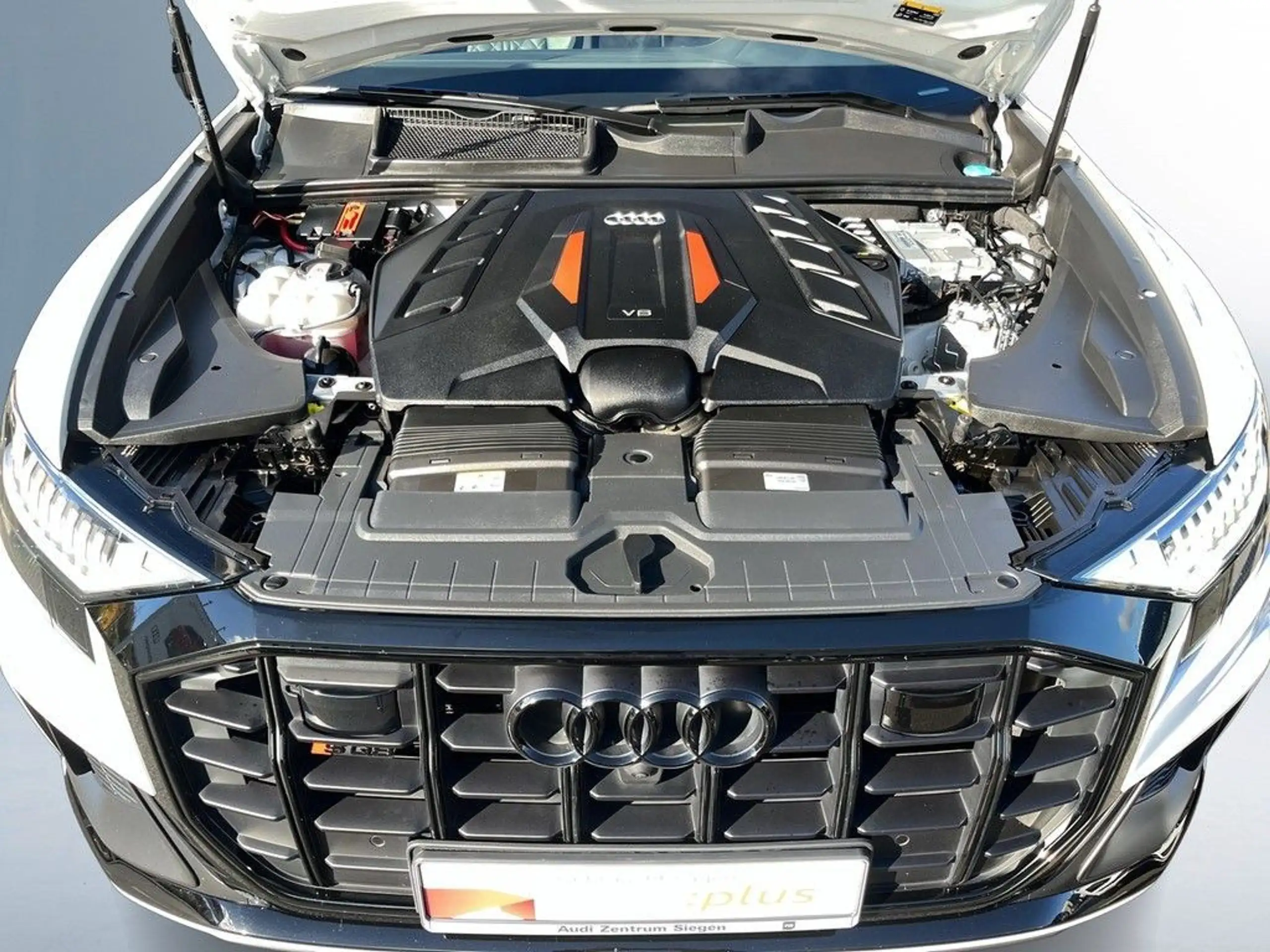 Audi - SQ8