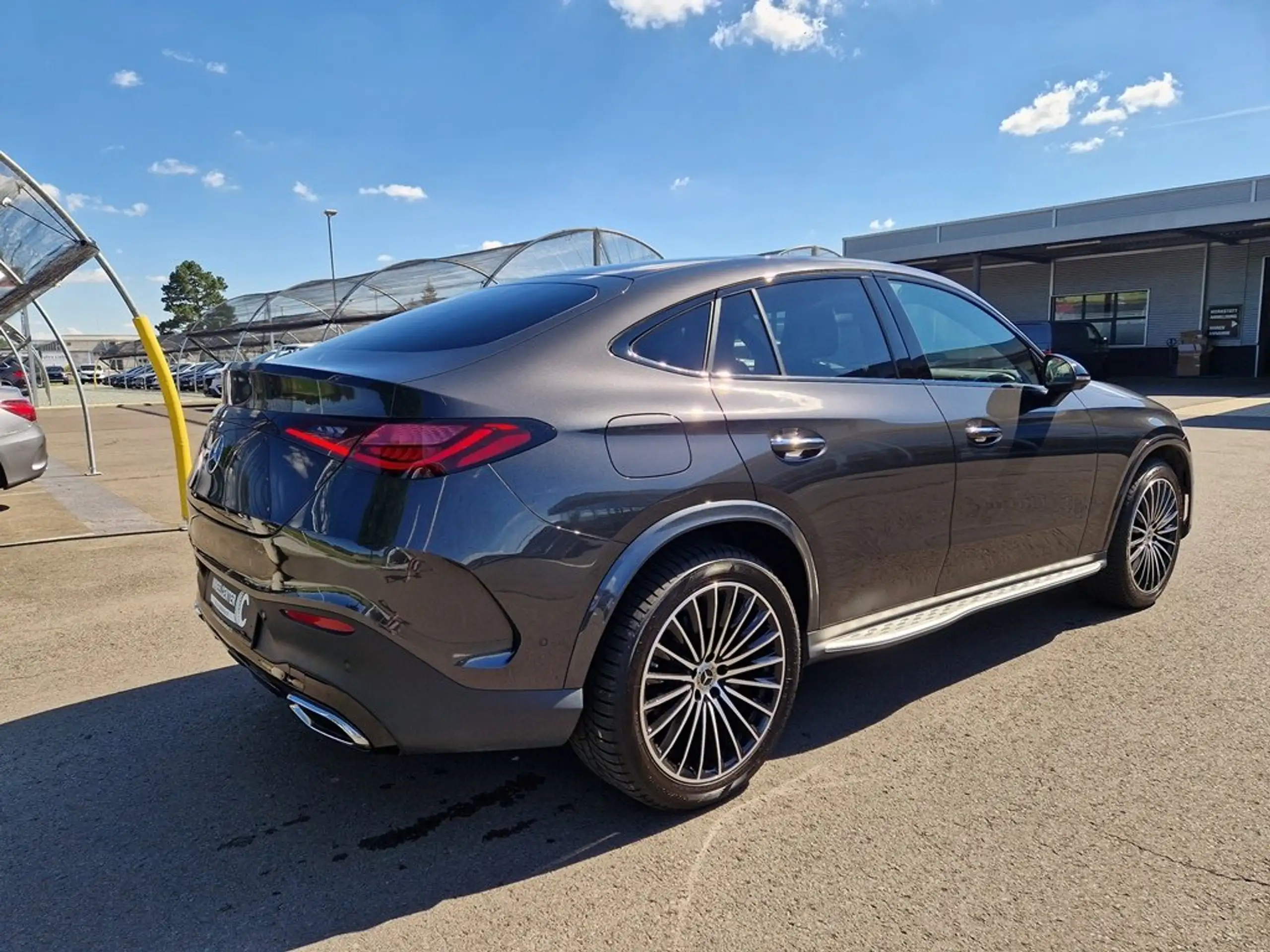 Mercedes-Benz - GLC 220