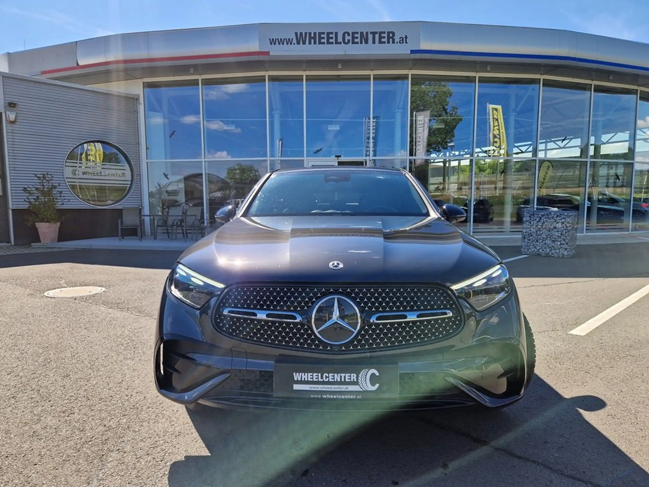 Mercedes-Benz - GLC 220