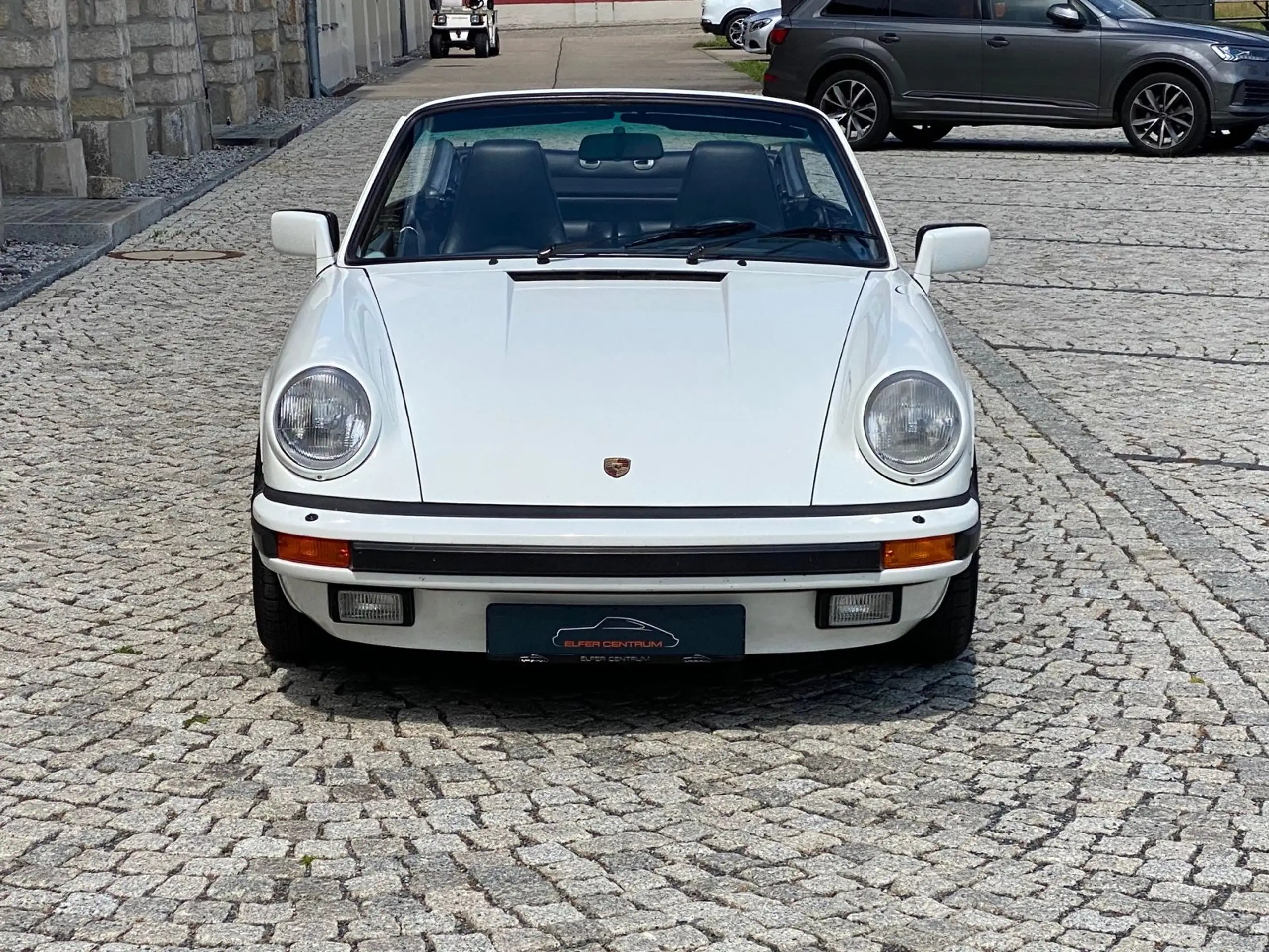 Porsche - 911