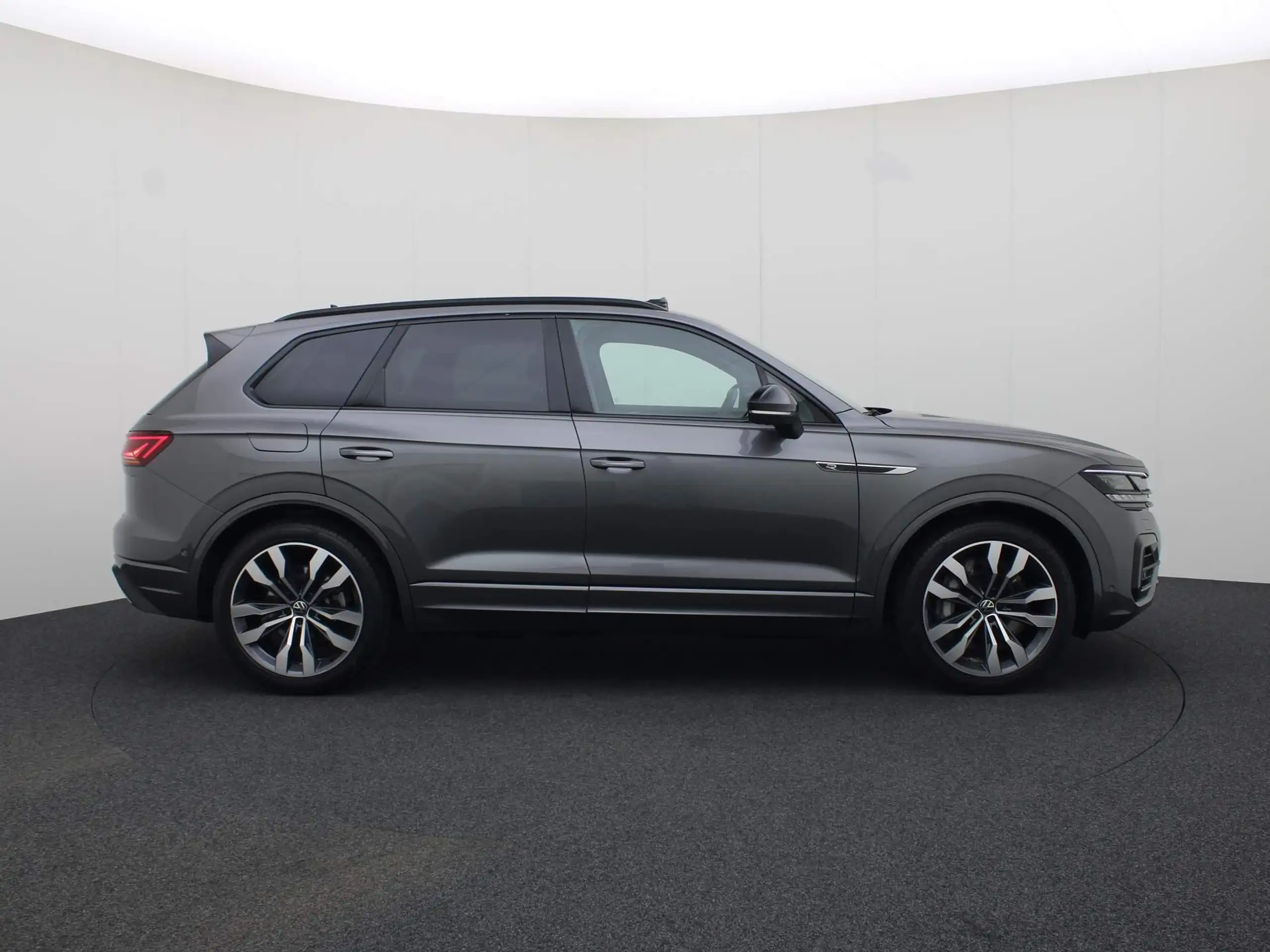 Volkswagen - Touareg