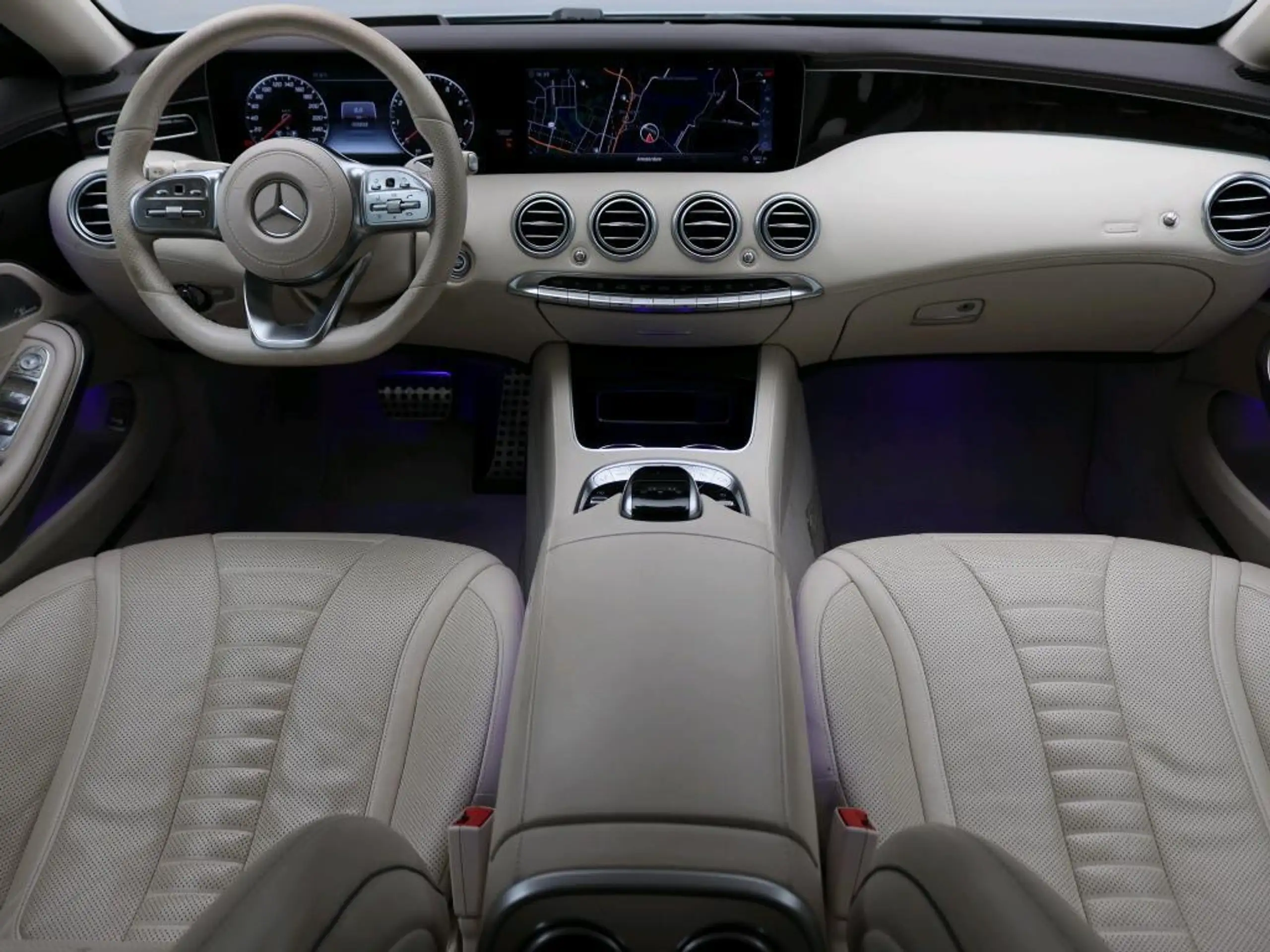 Mercedes-Benz - S 560