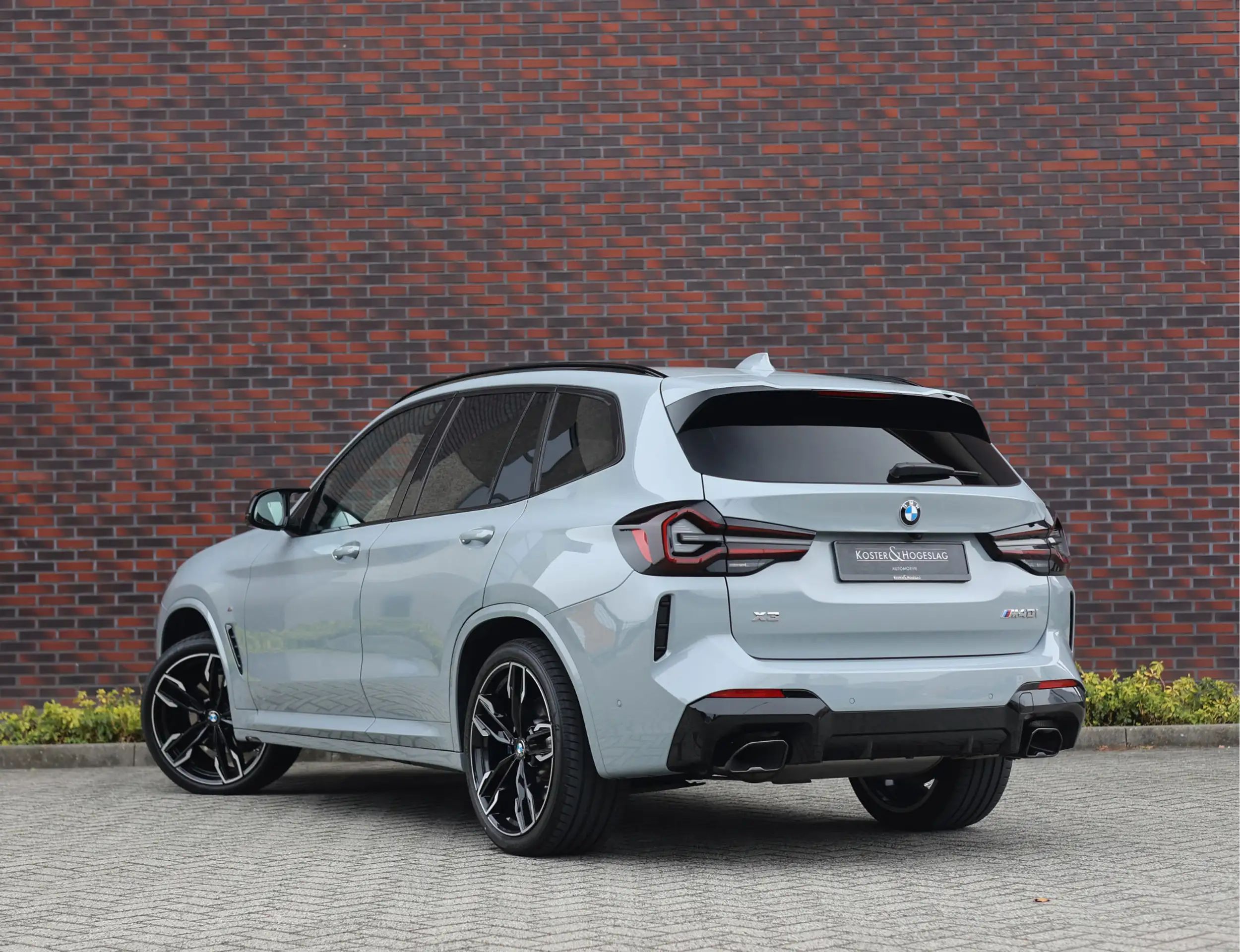 BMW - X3