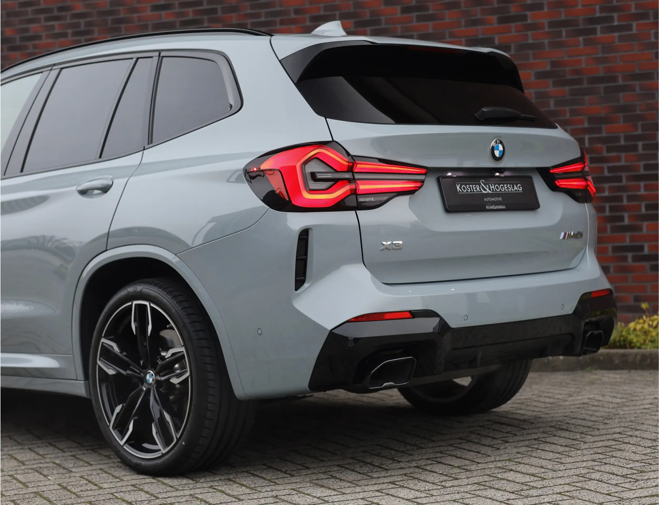 BMW - X3