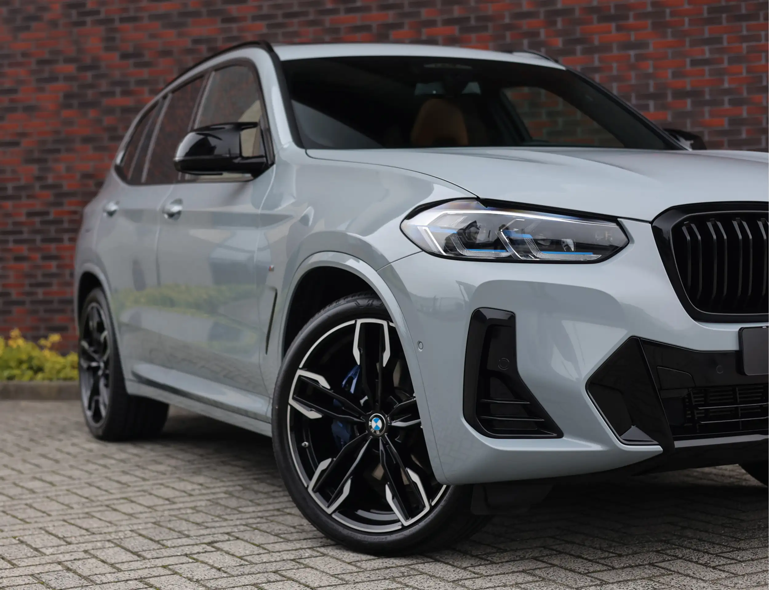 BMW - X3