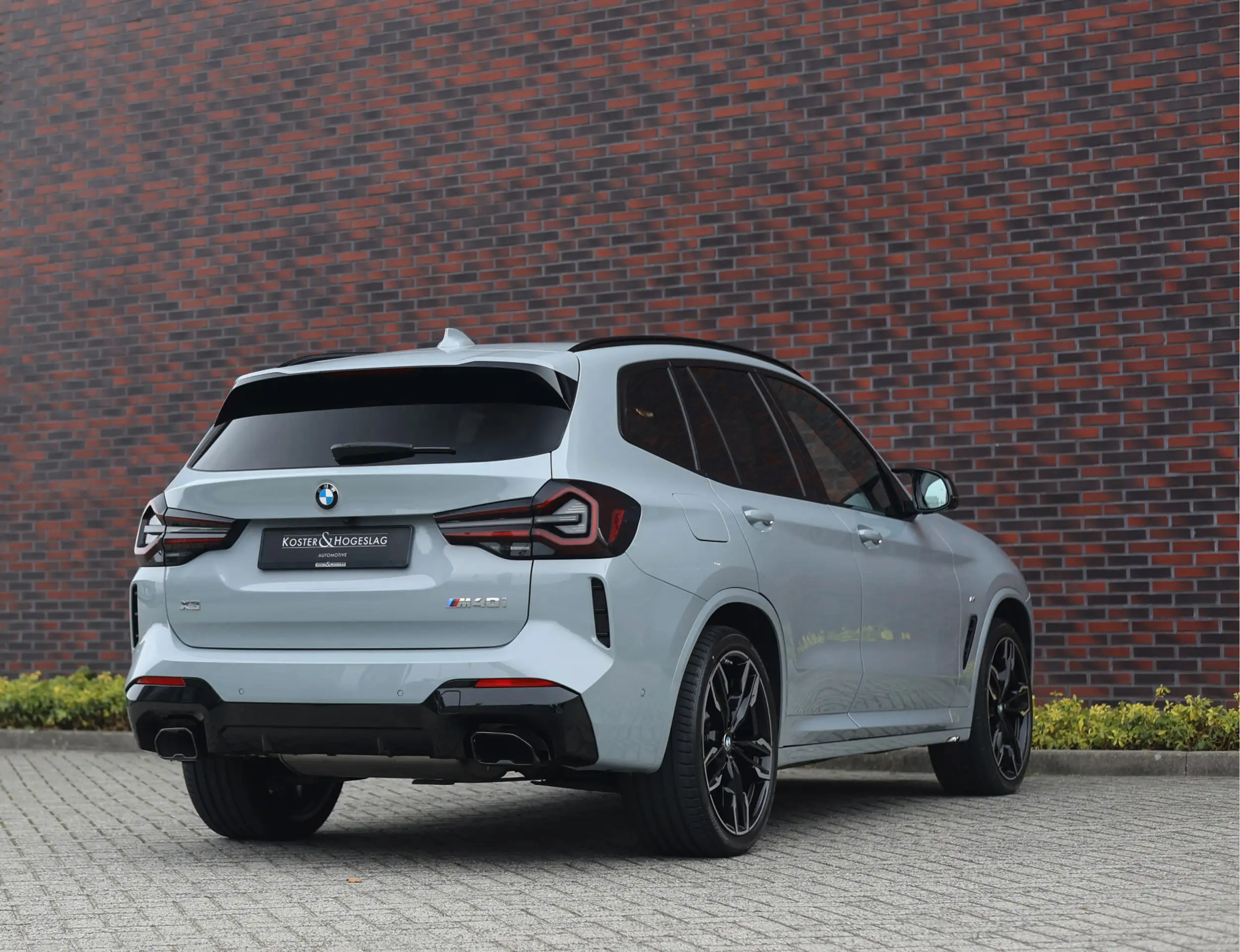 BMW - X3