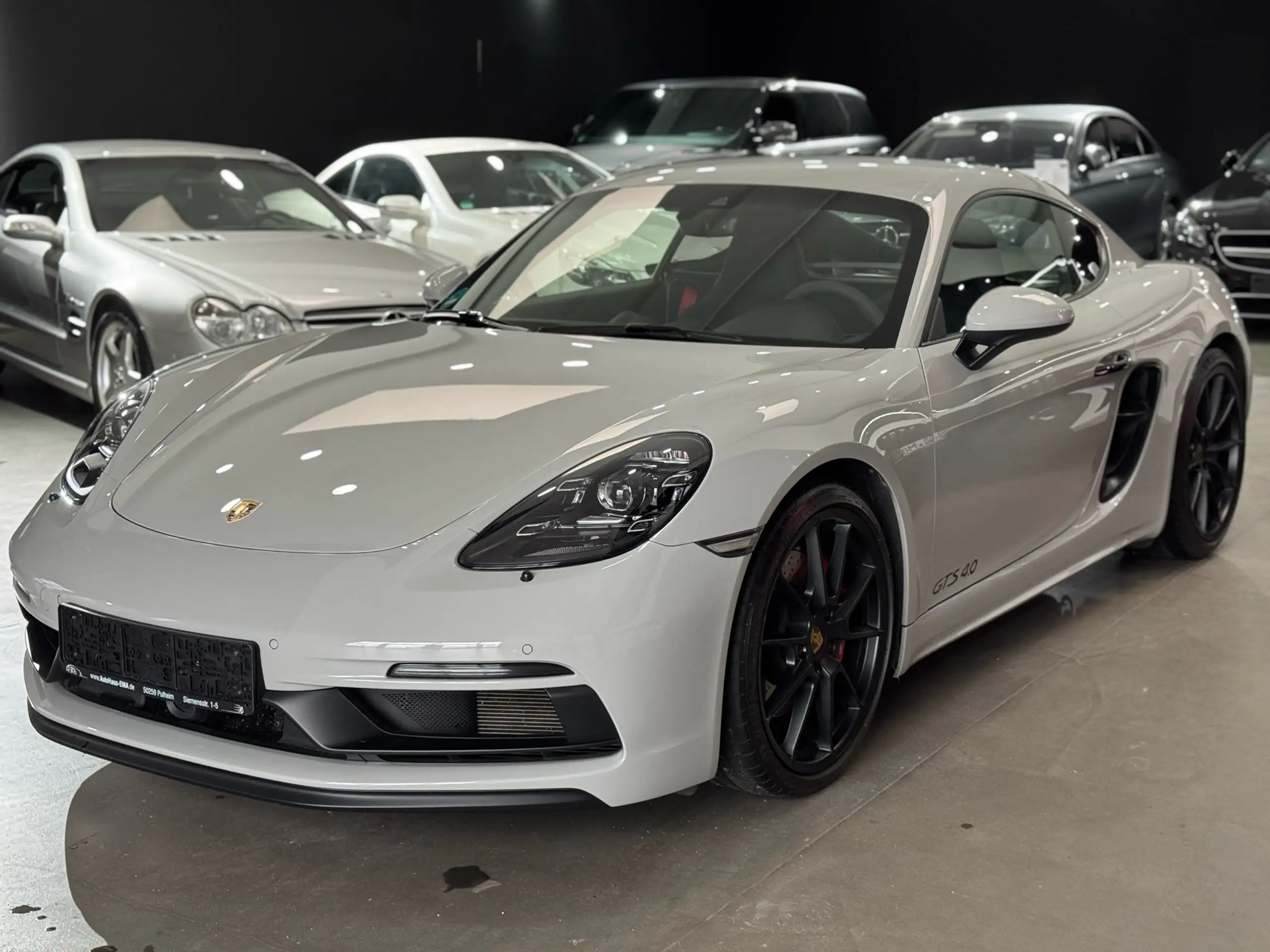 Porsche - Cayman