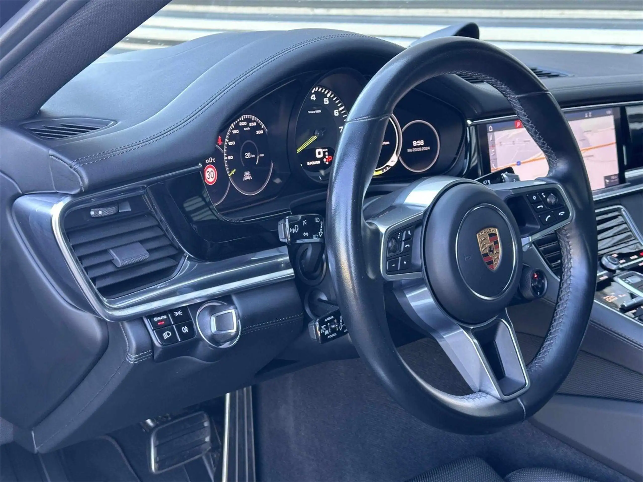 Porsche - Panamera