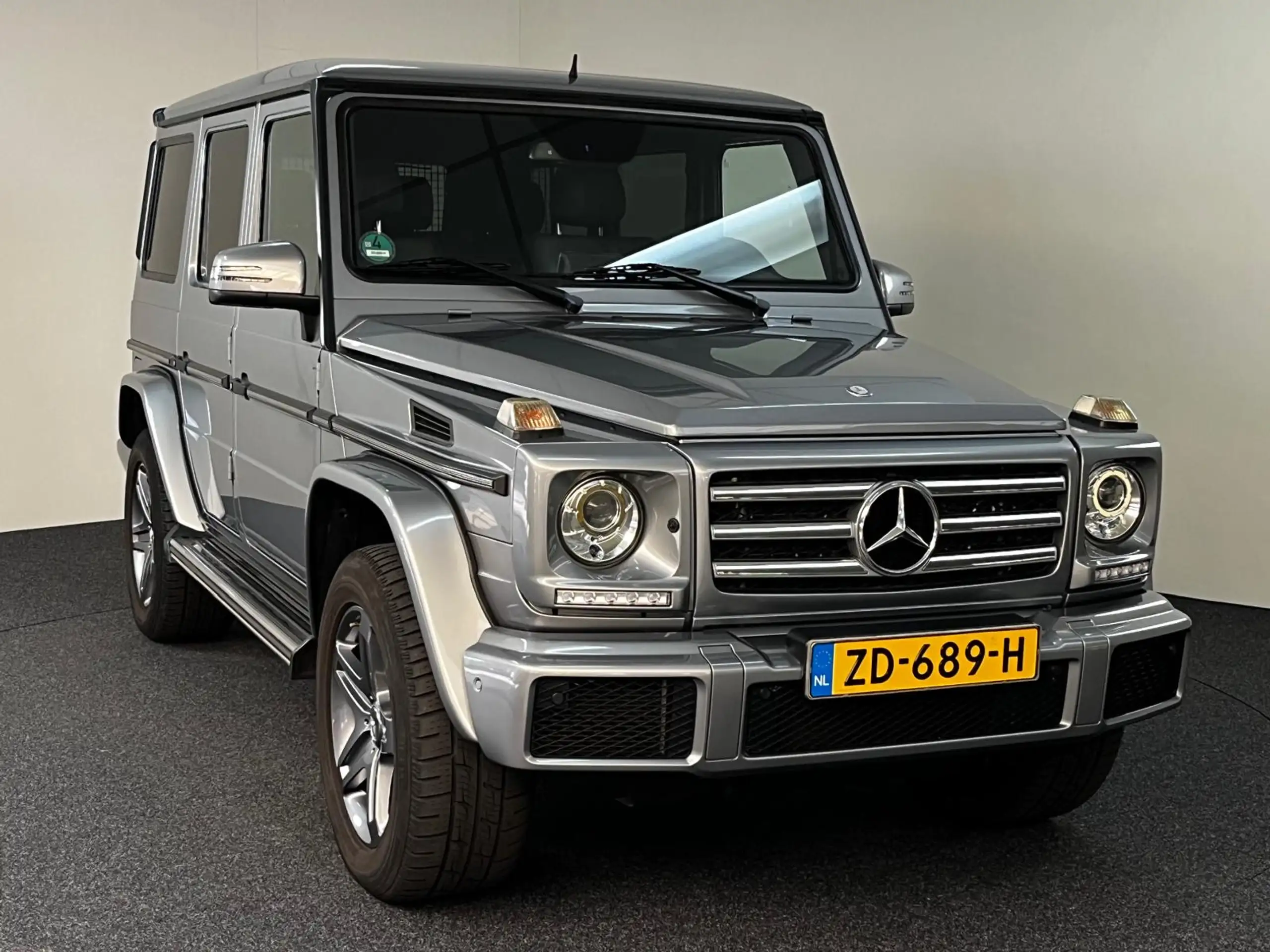 Mercedes-Benz - G 350