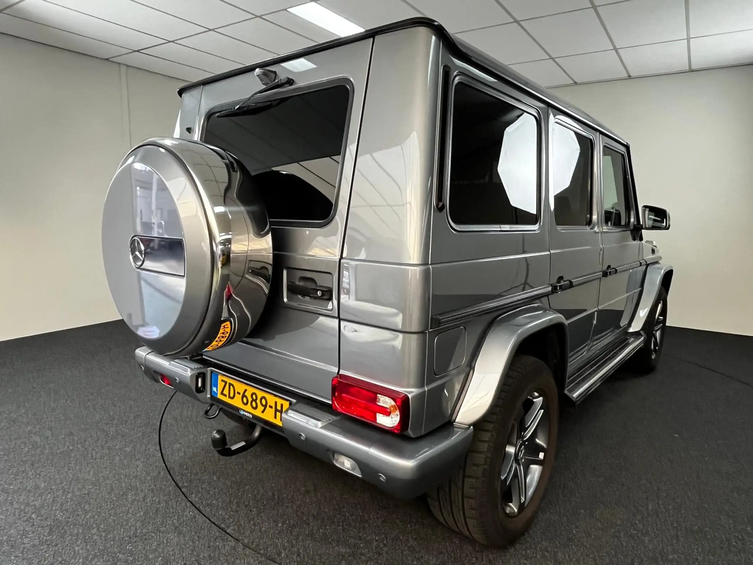 Mercedes-Benz - G 350