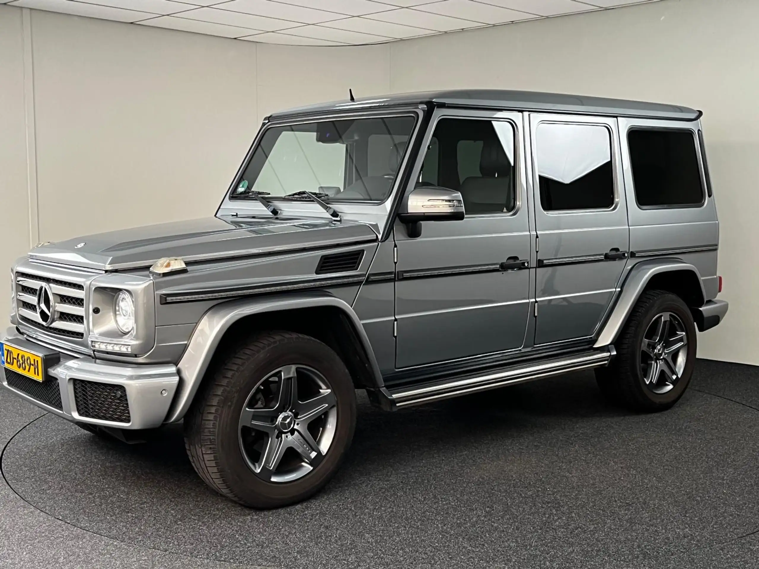 Mercedes-Benz - G 350