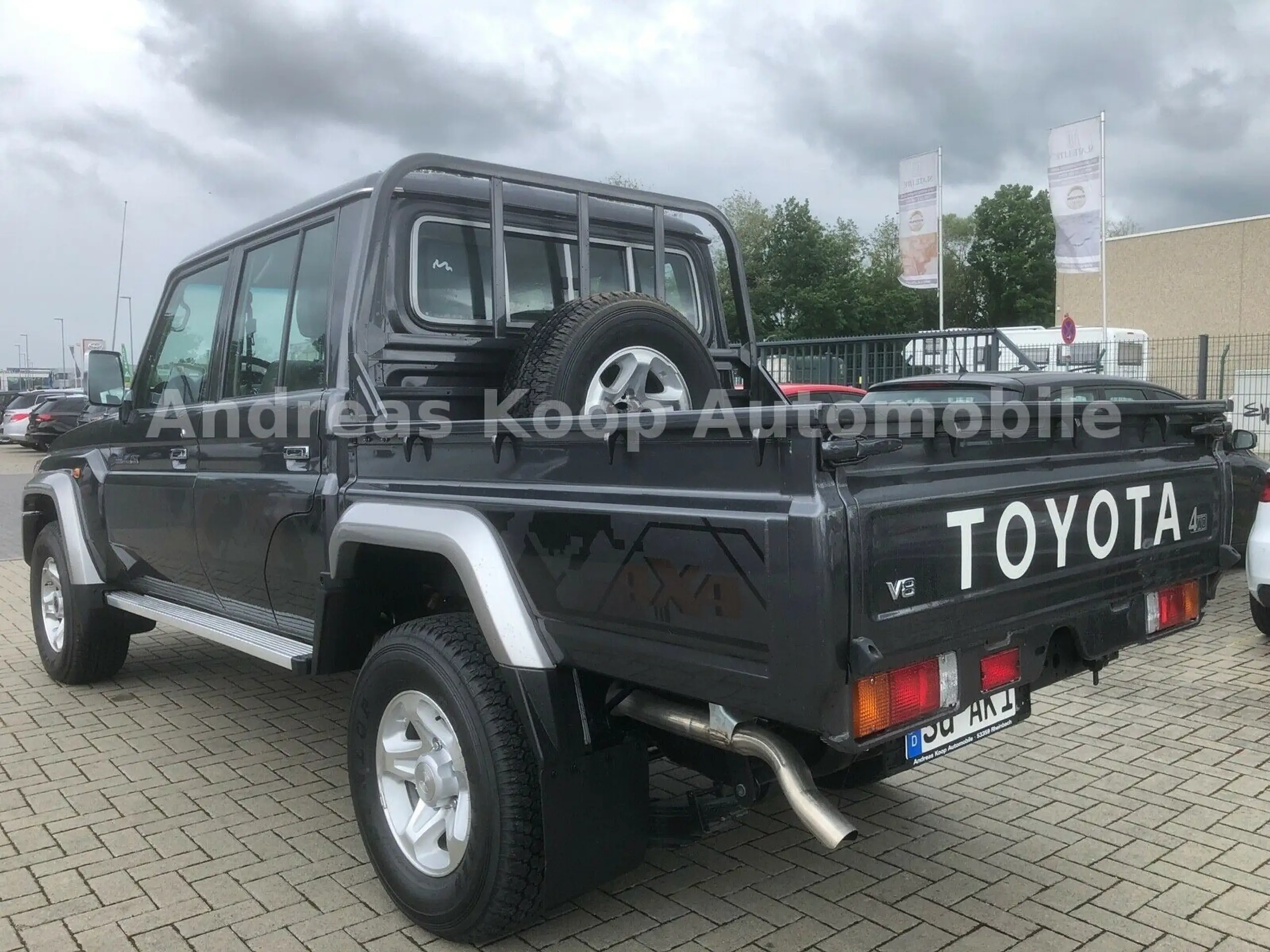 Toyota - Land Cruiser