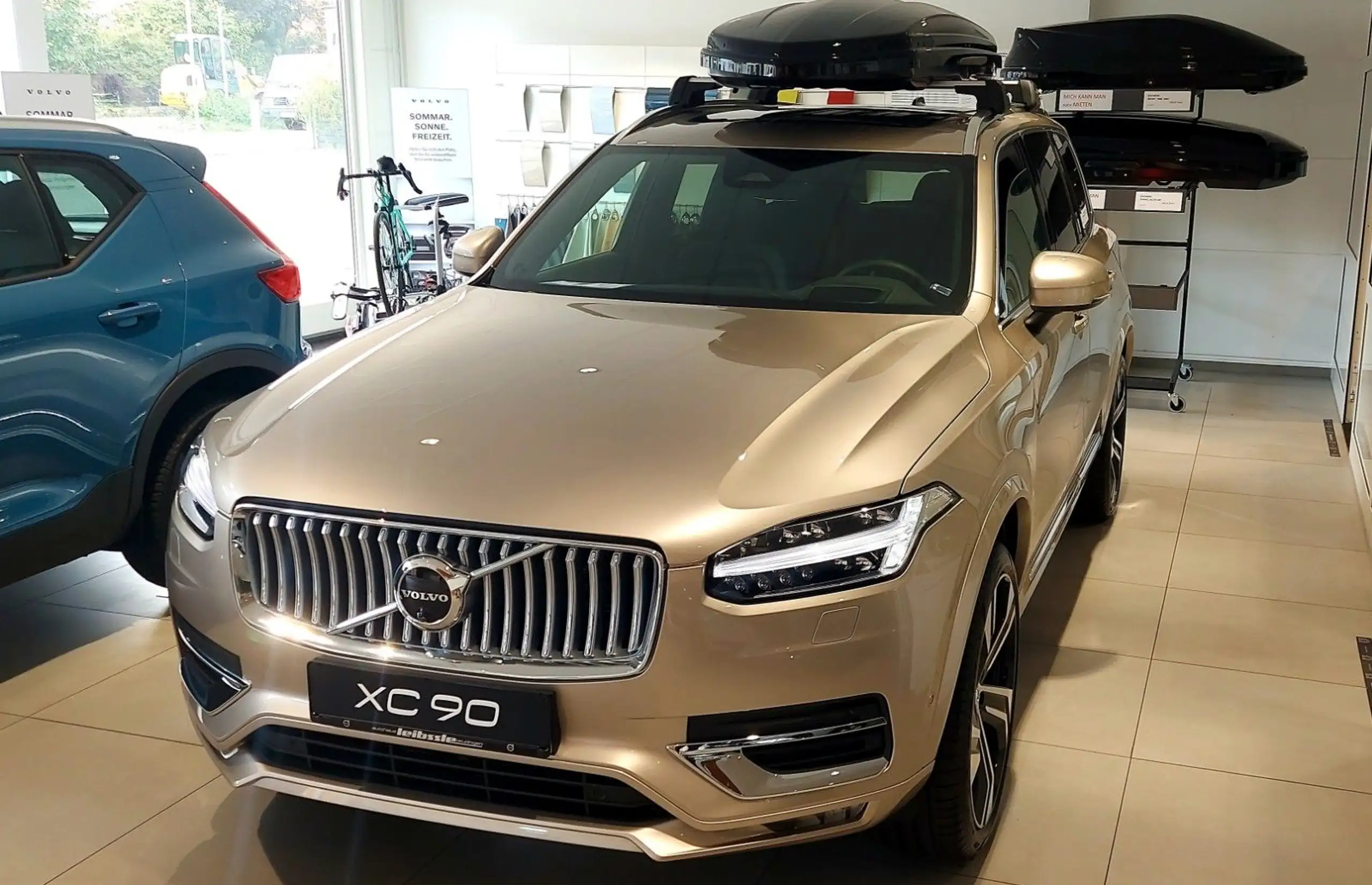 Volvo - XC90