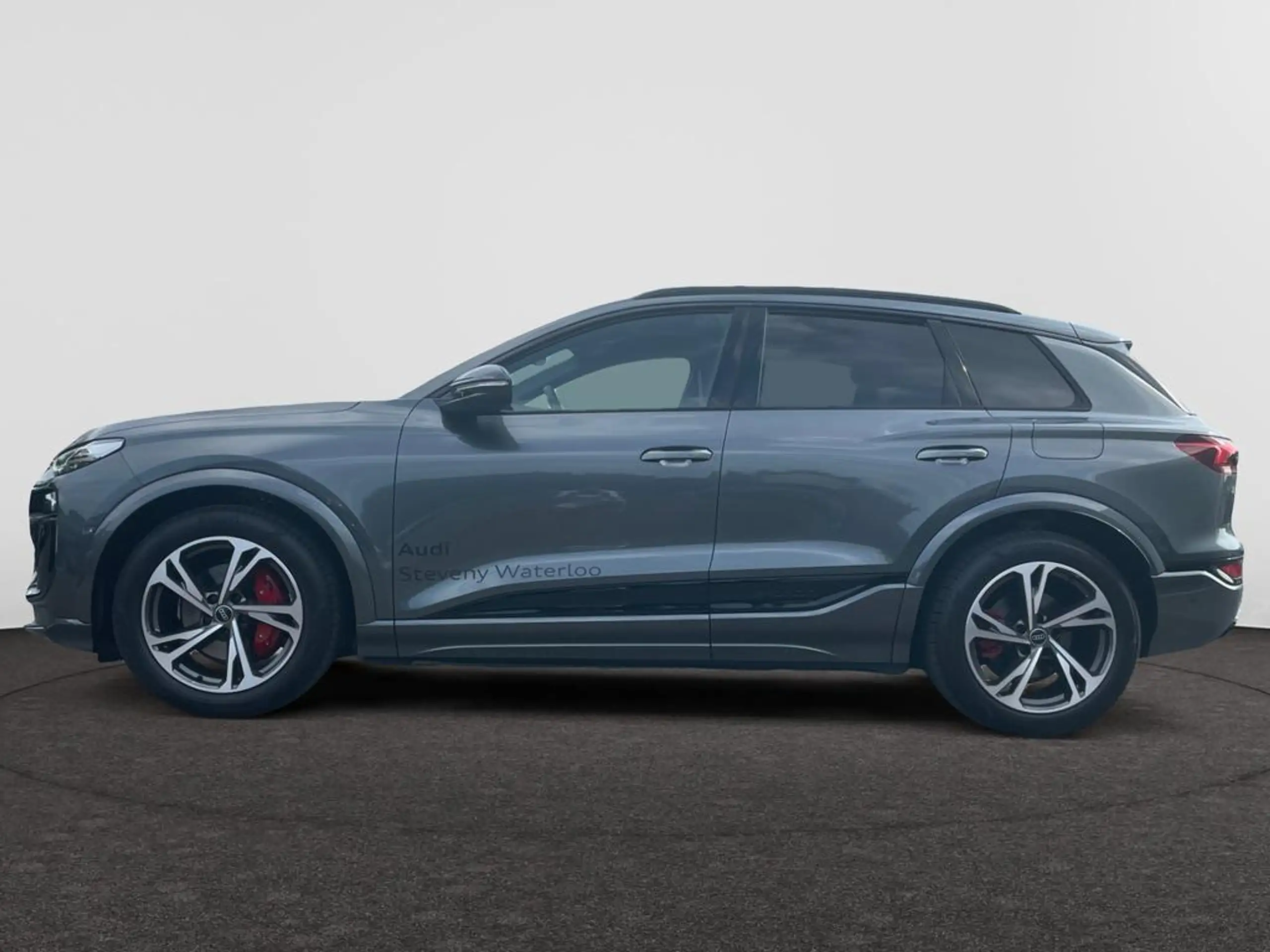 Audi - Q6