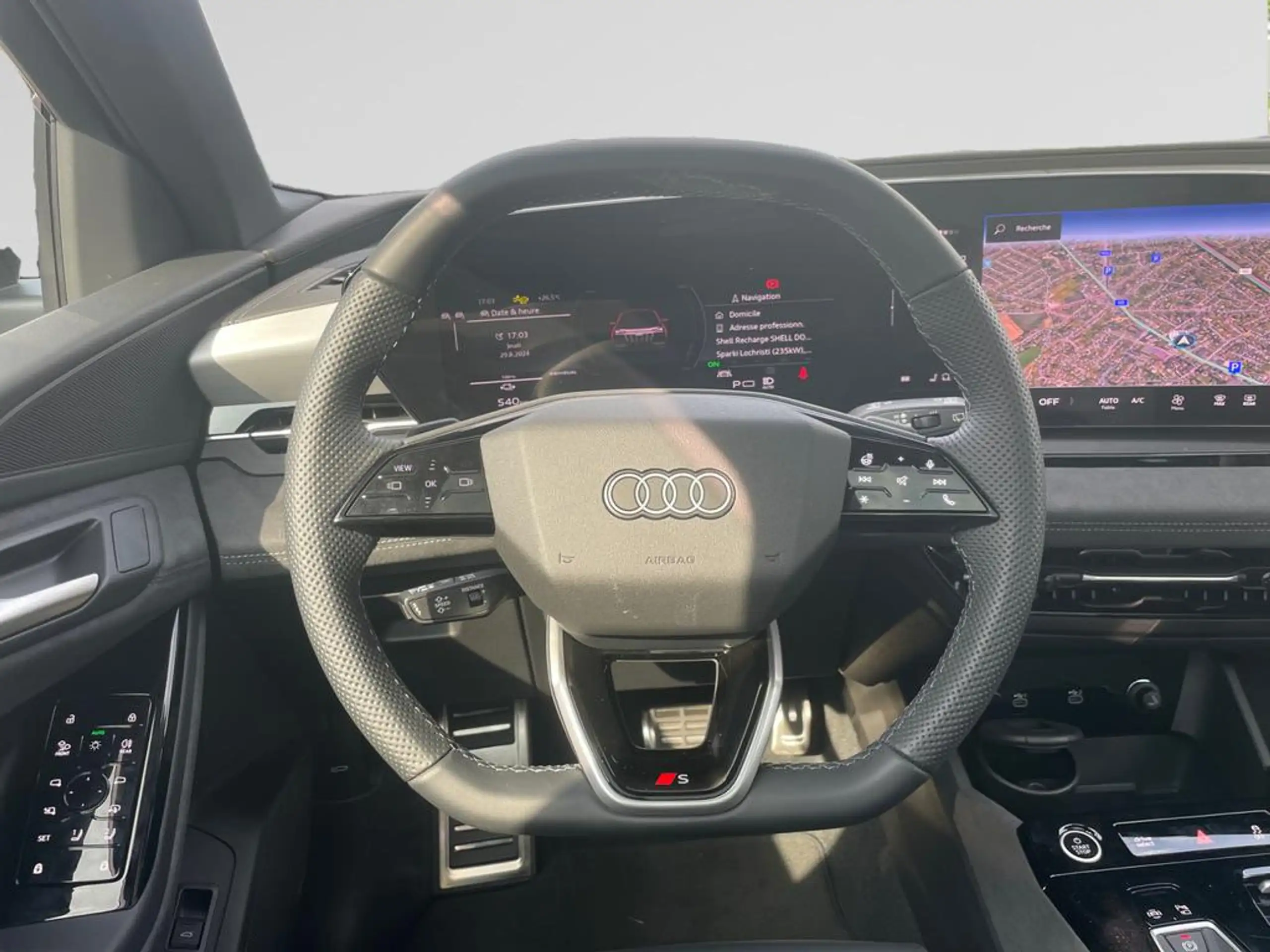 Audi - Q6