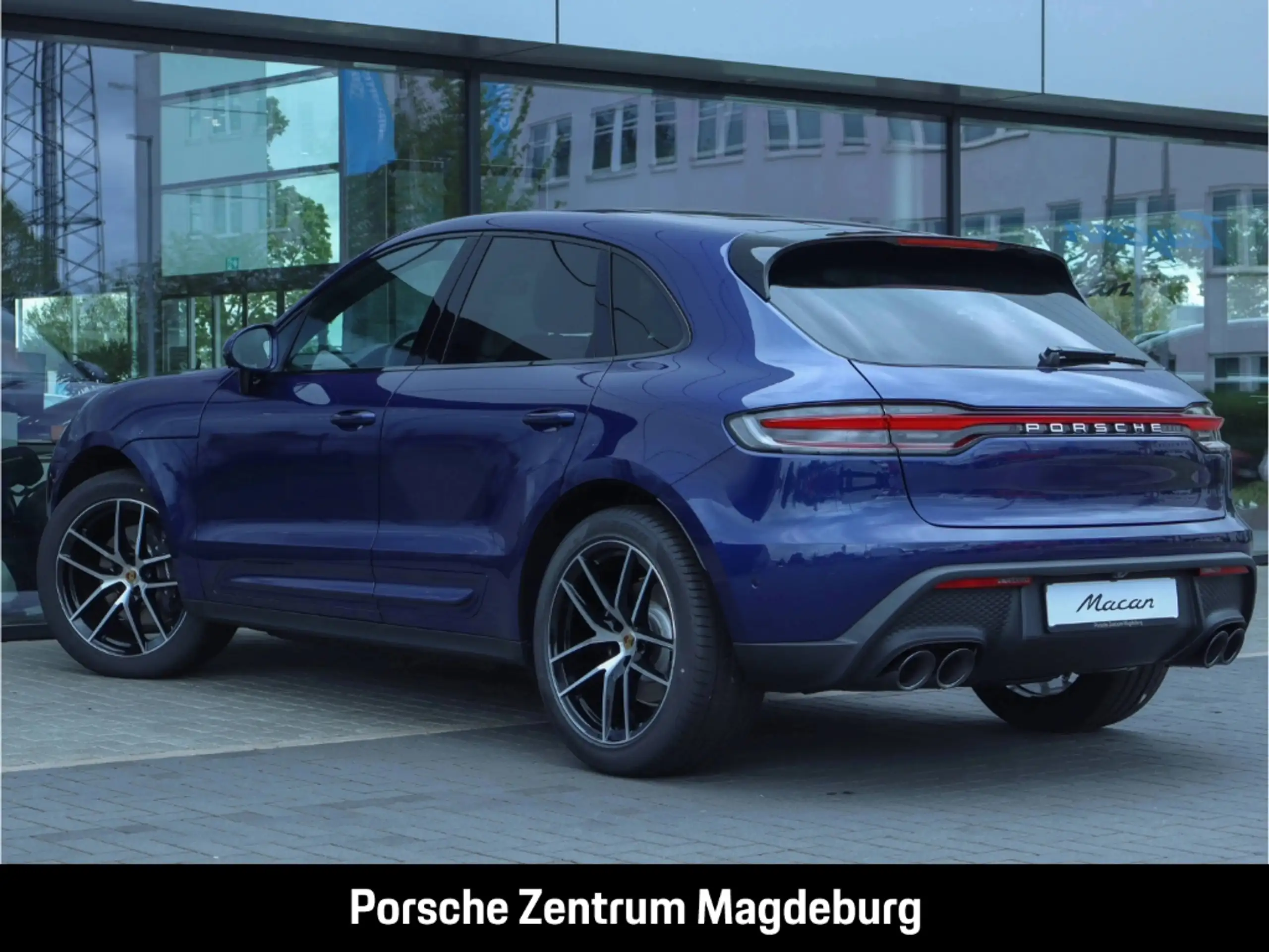 Porsche - Macan