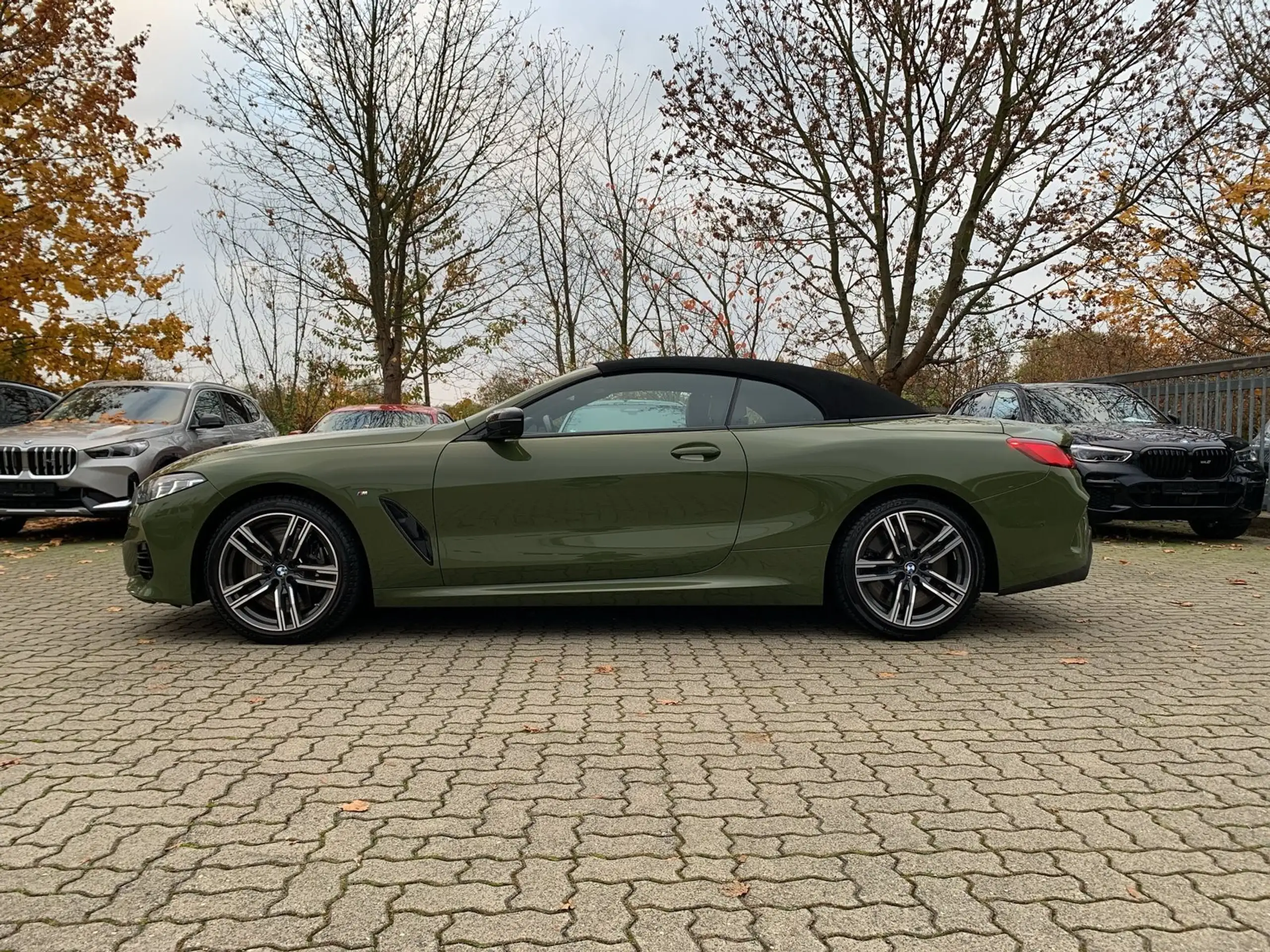 BMW - M850