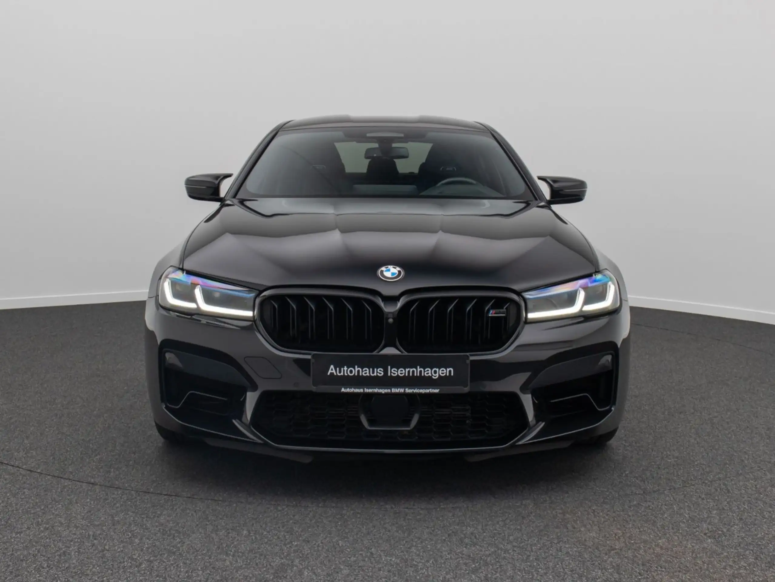 BMW - M5