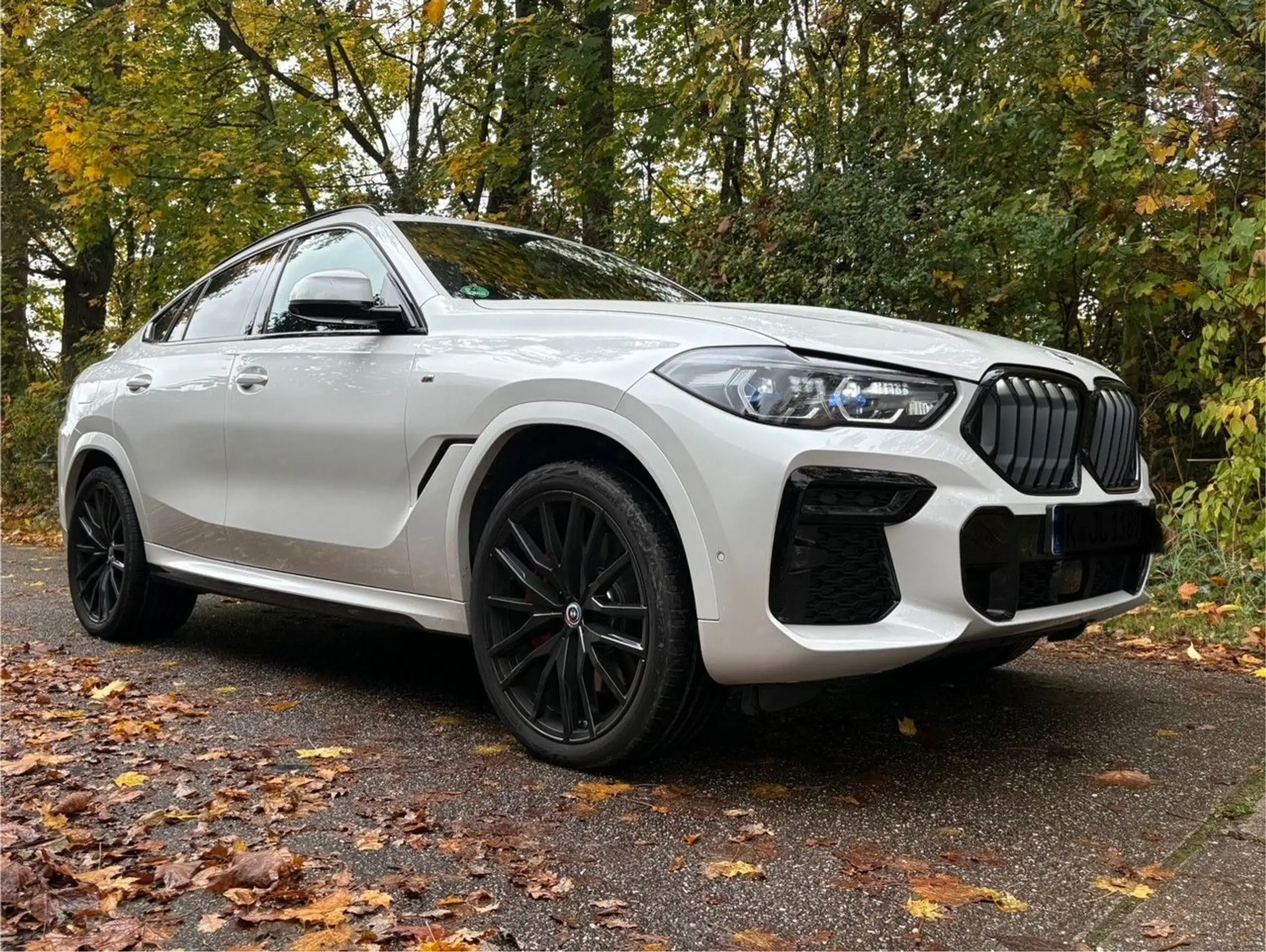 BMW - X6