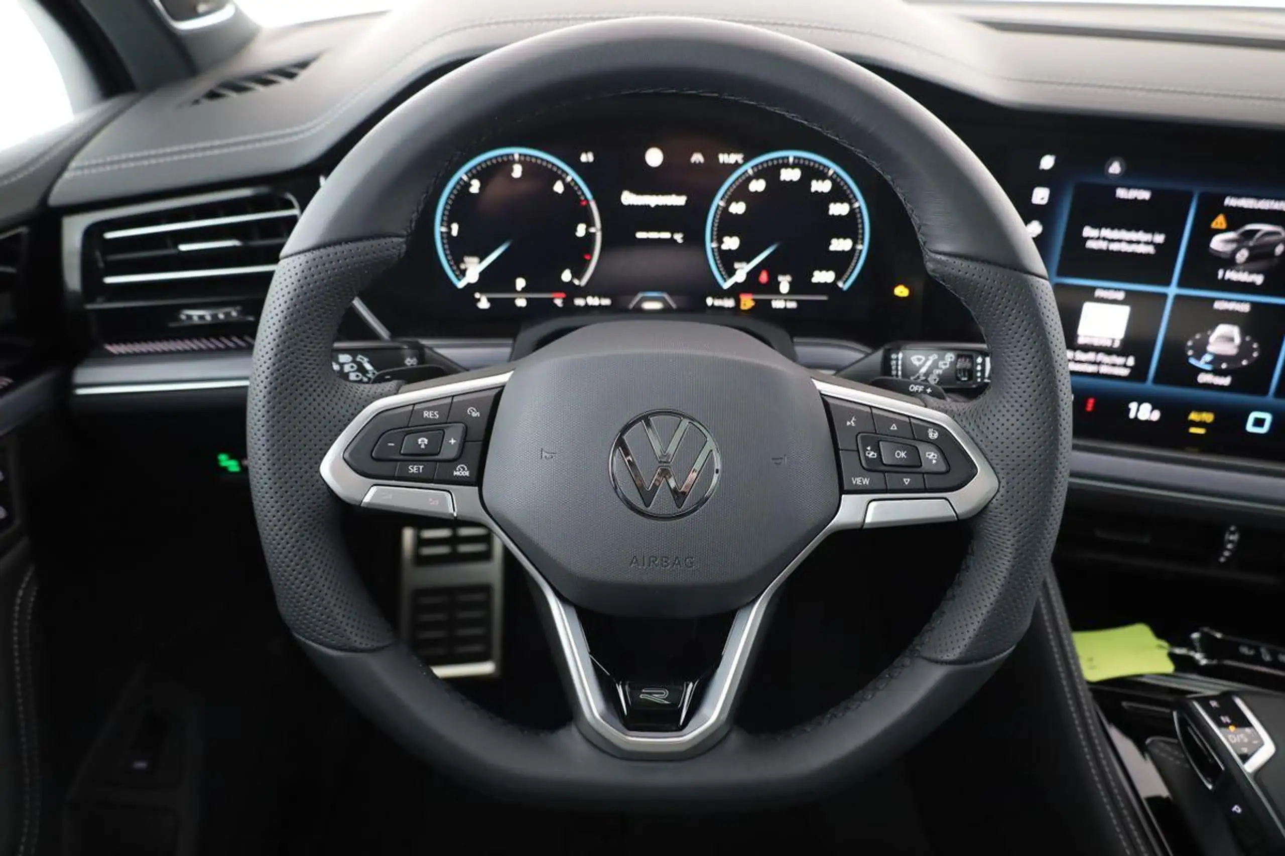 Volkswagen - Touareg