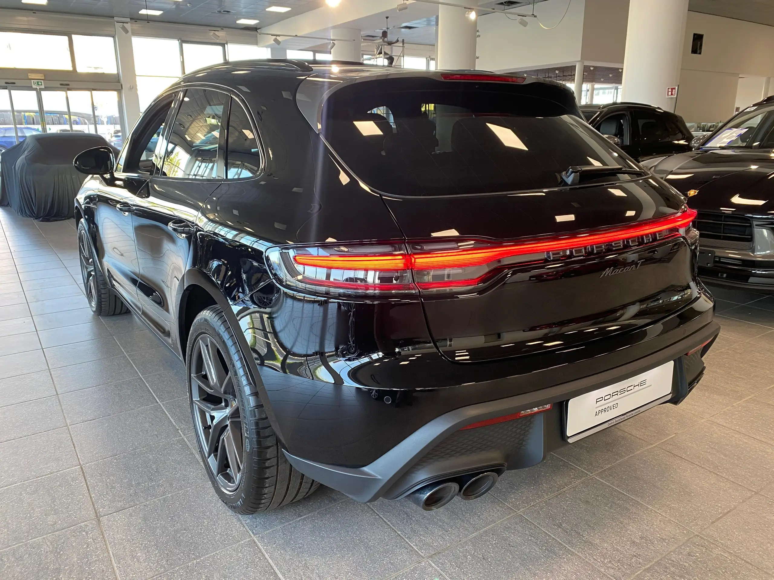 Porsche - Macan